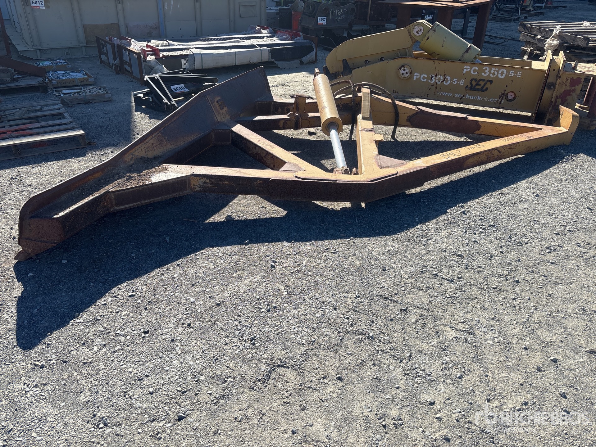 General Appearance with Foto, angolo anteriore destro