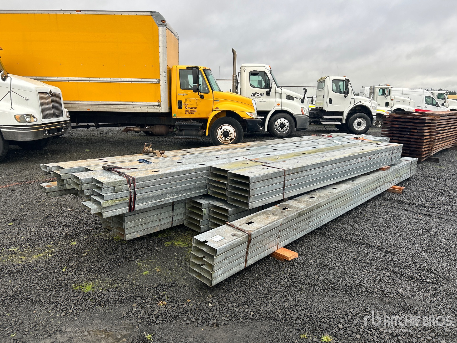 Aspect général with Image, coin avant gauche