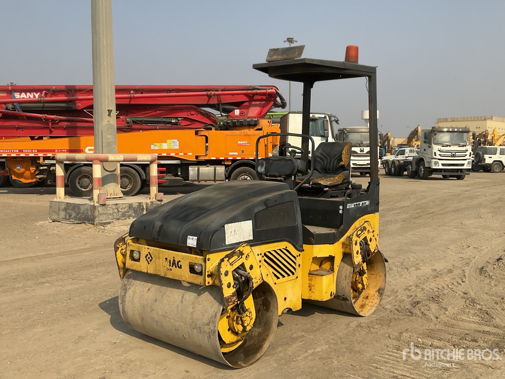 General Appearance with Imagen: esquina delantera izquierda