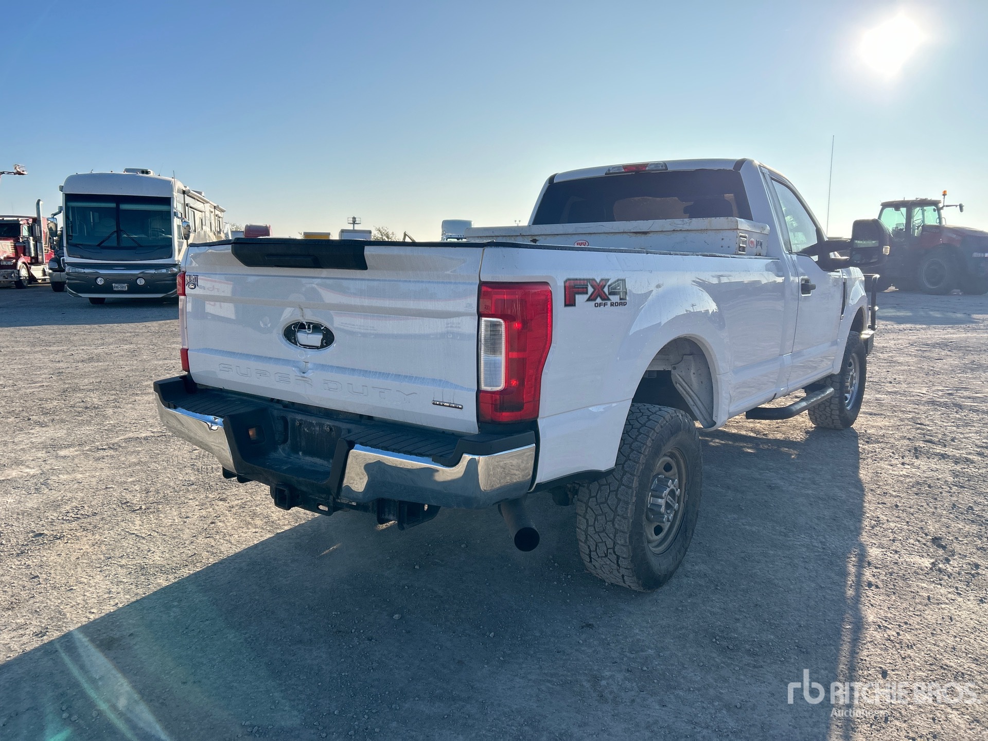 General Appearance with Imagen: esquina trasera derecha