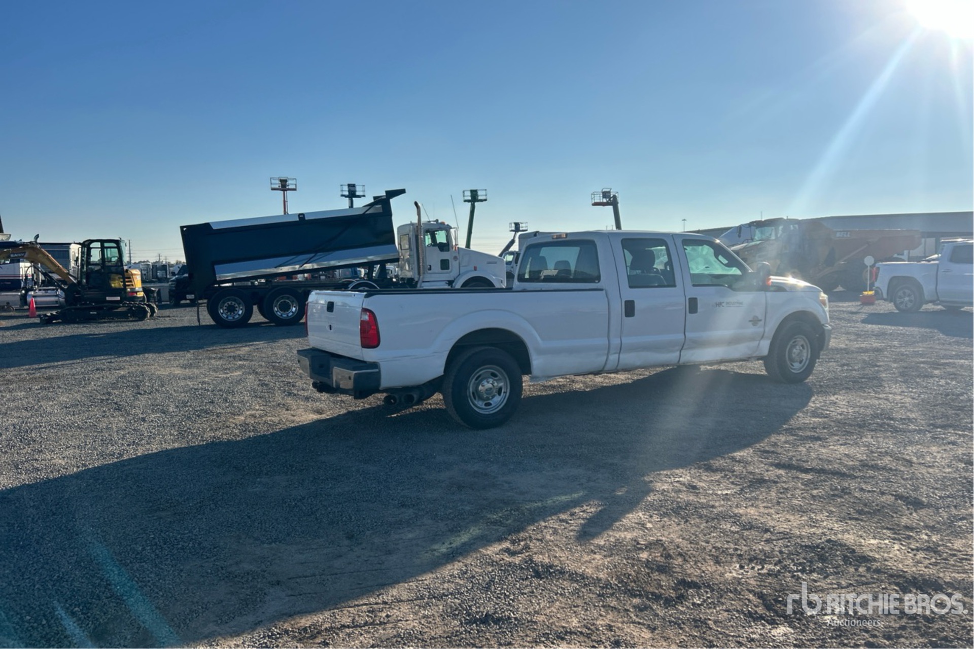 General Appearance with Imagen: esquina trasera derecha