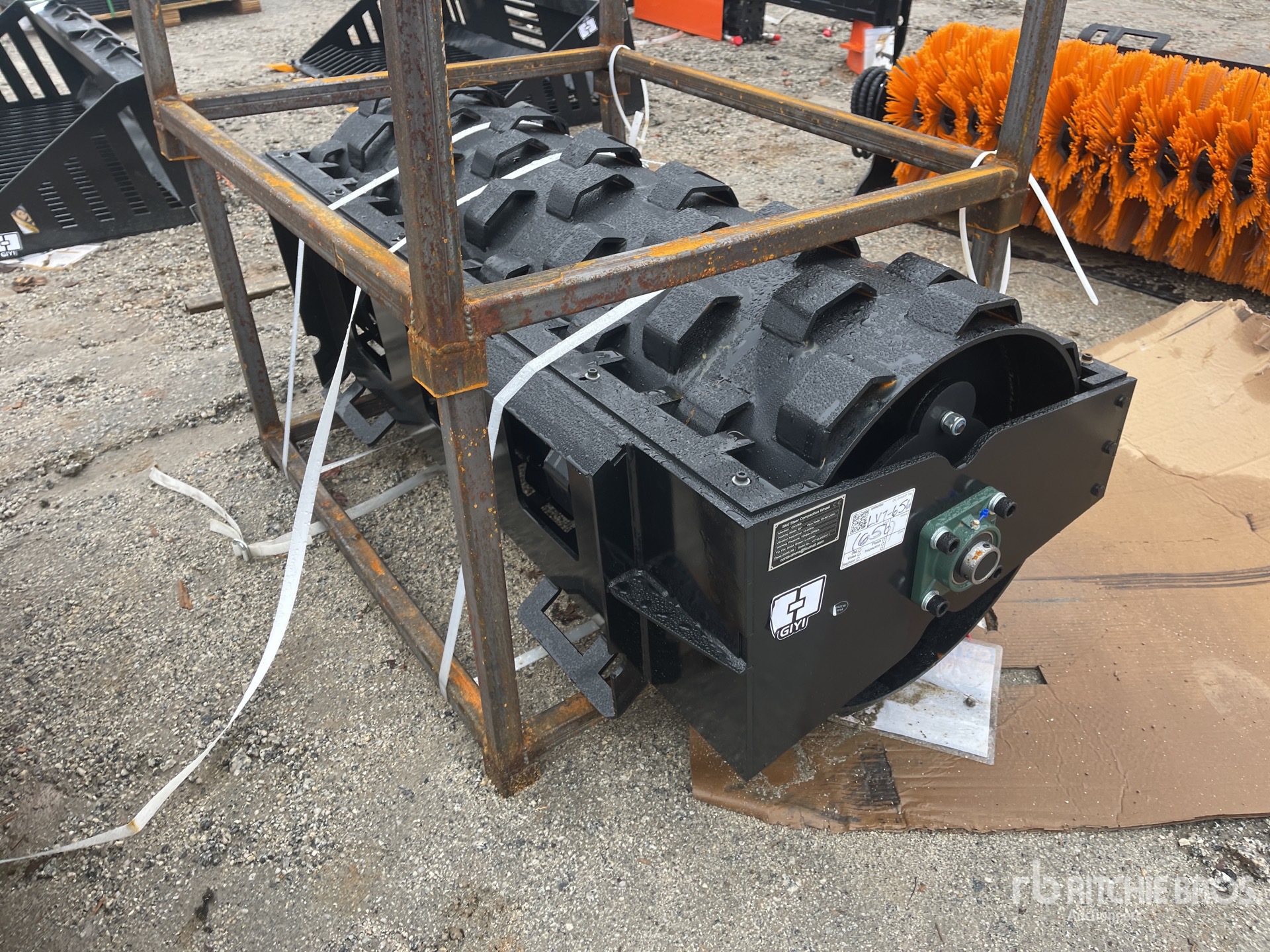 General Appearance with Foto, angolo anteriore sinistro