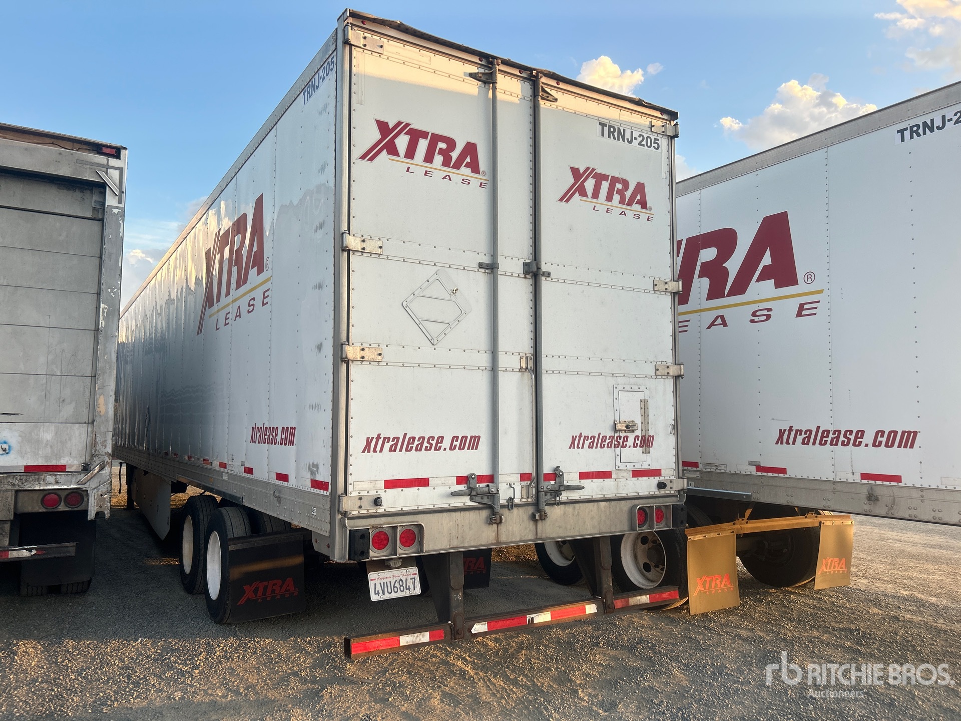 Aspect général with Image, coin arrière gauche