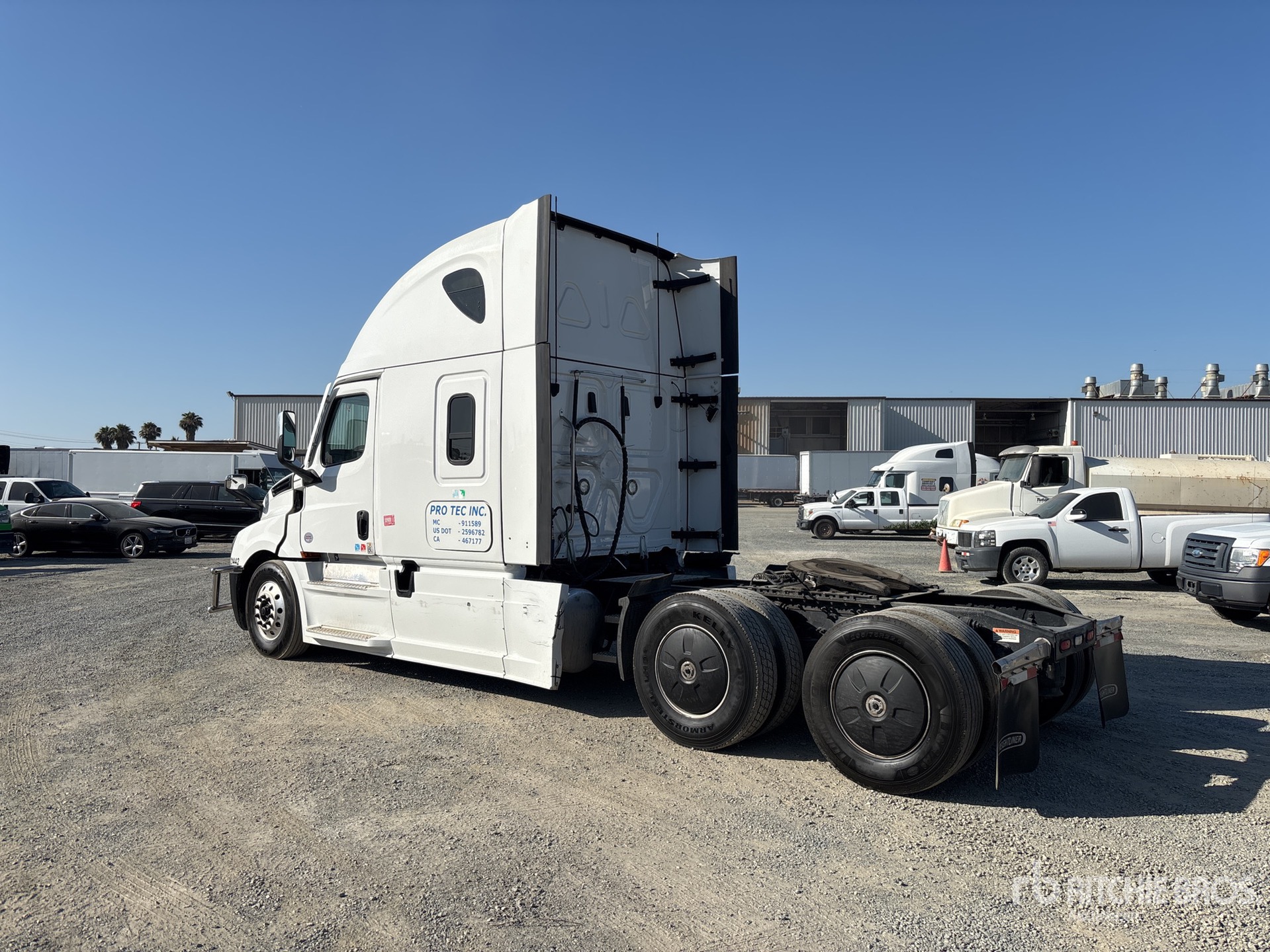 General Appearance with Picture, Left Rear Corner