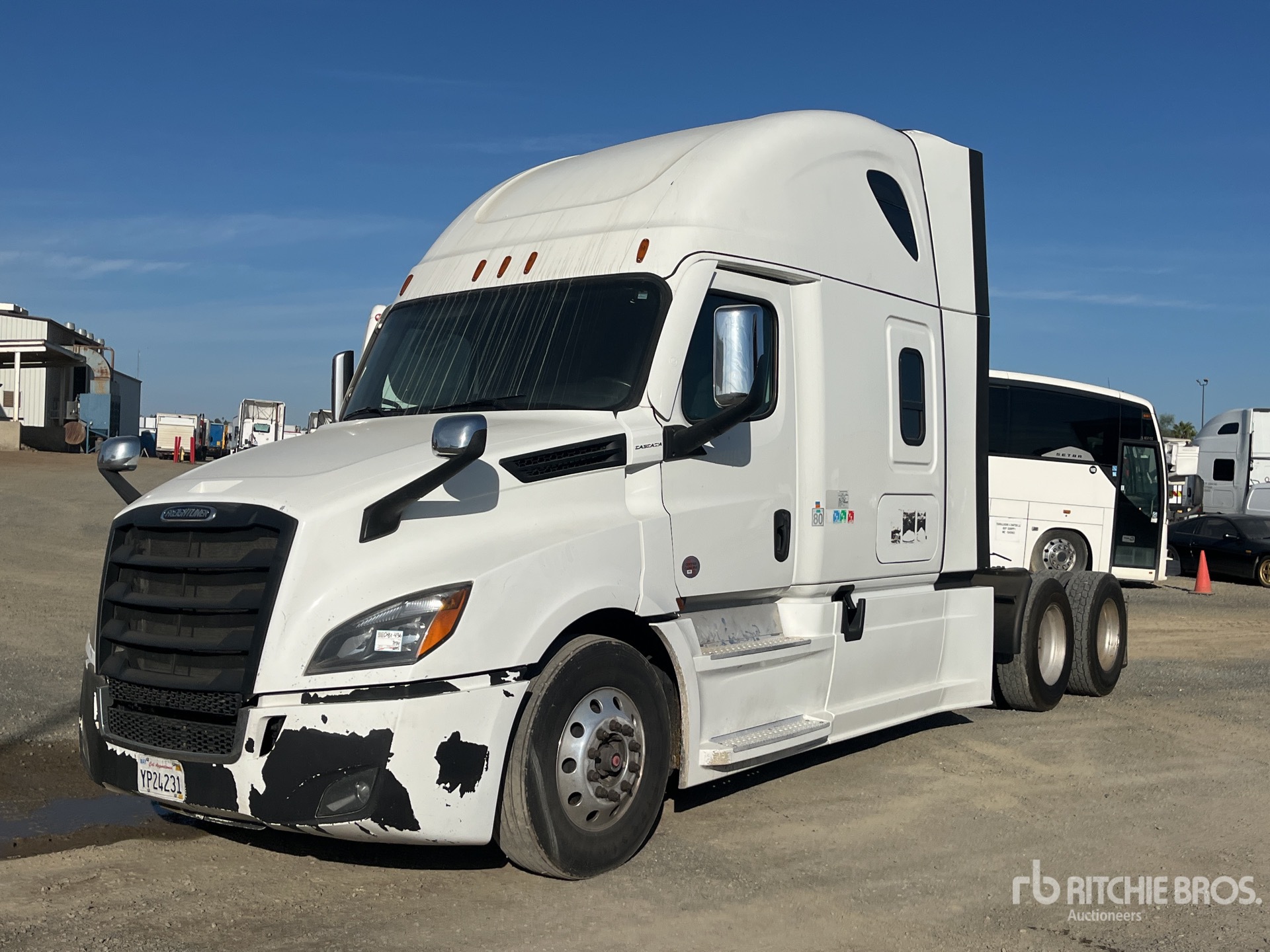 General Appearance with Picture, Left Front Corner