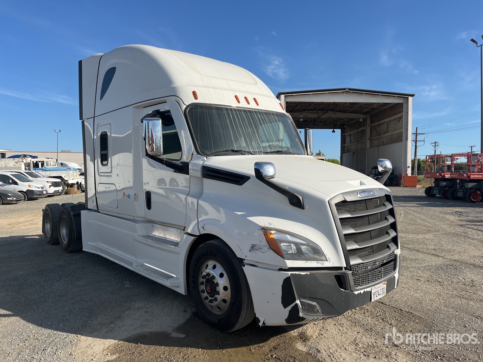 General Appearance with Picture, Right Front Corner