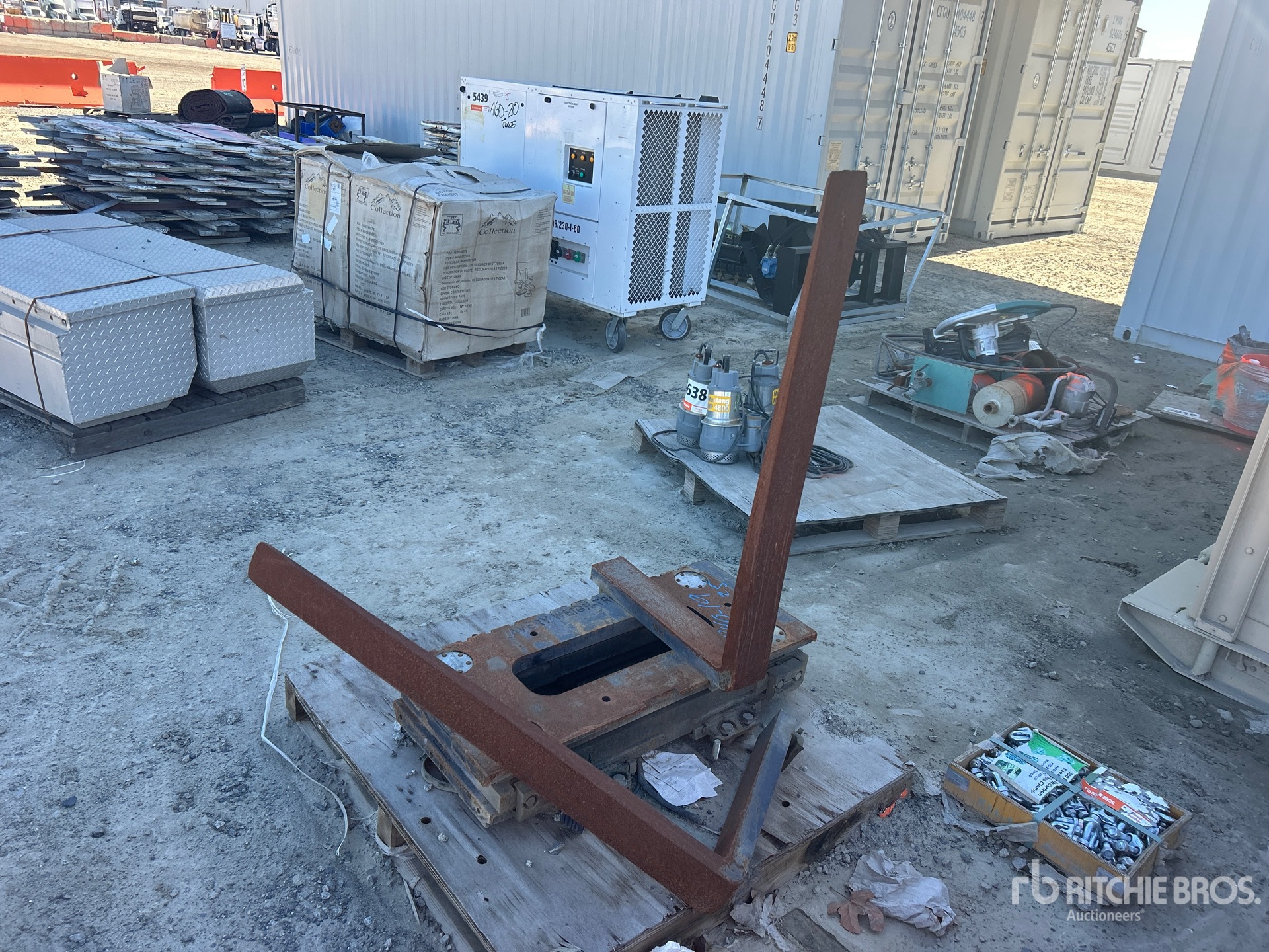 Aspect général with Image, coin avant droit