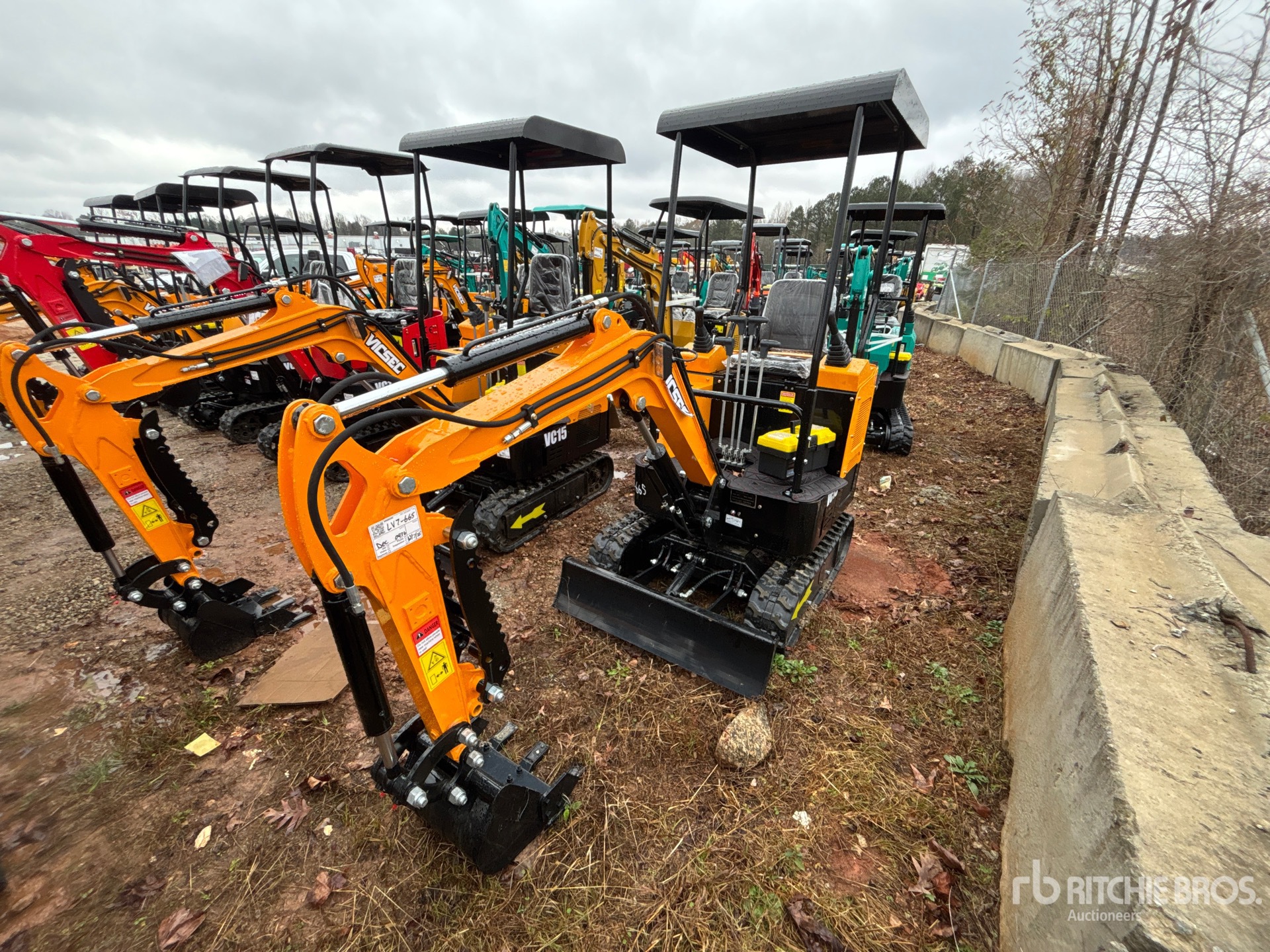 General Appearance with Picture, Left Front Corner