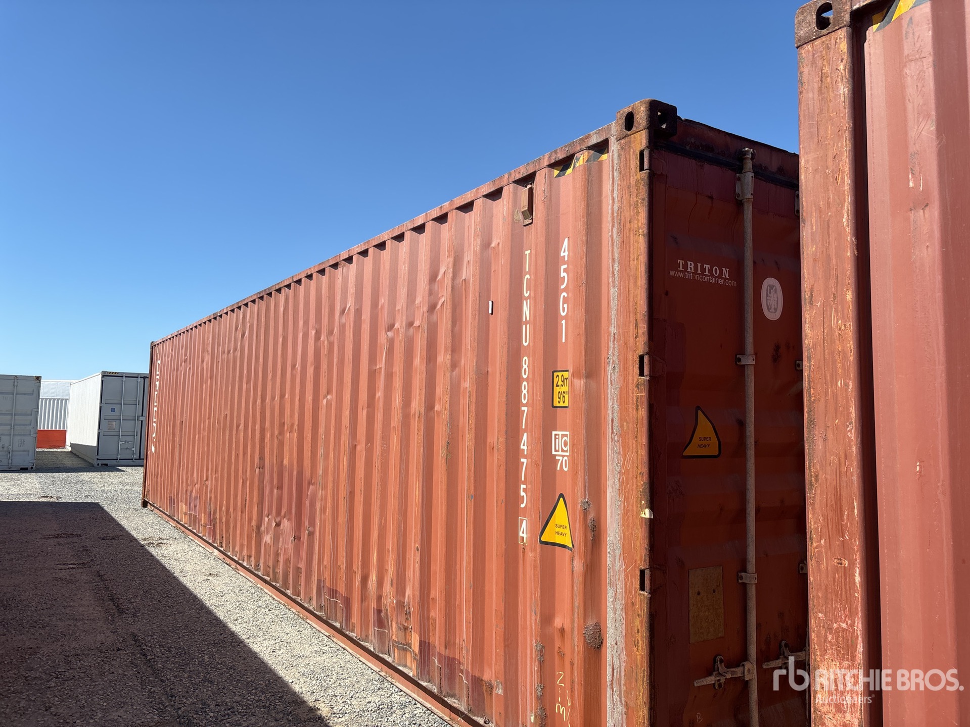 General Appearance with Picture, Right Front Corner