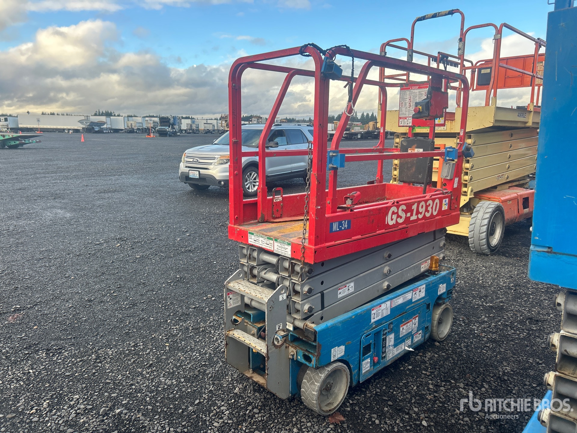 General Appearance with Picture, Right Rear Corner