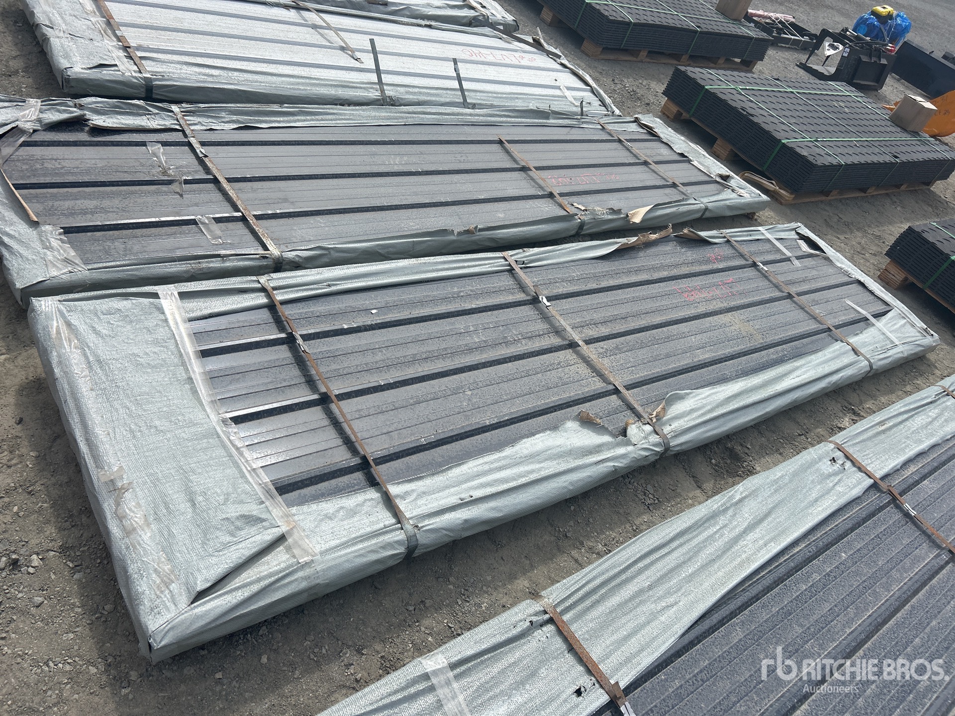 Aspect général with Image, coin arrière gauche