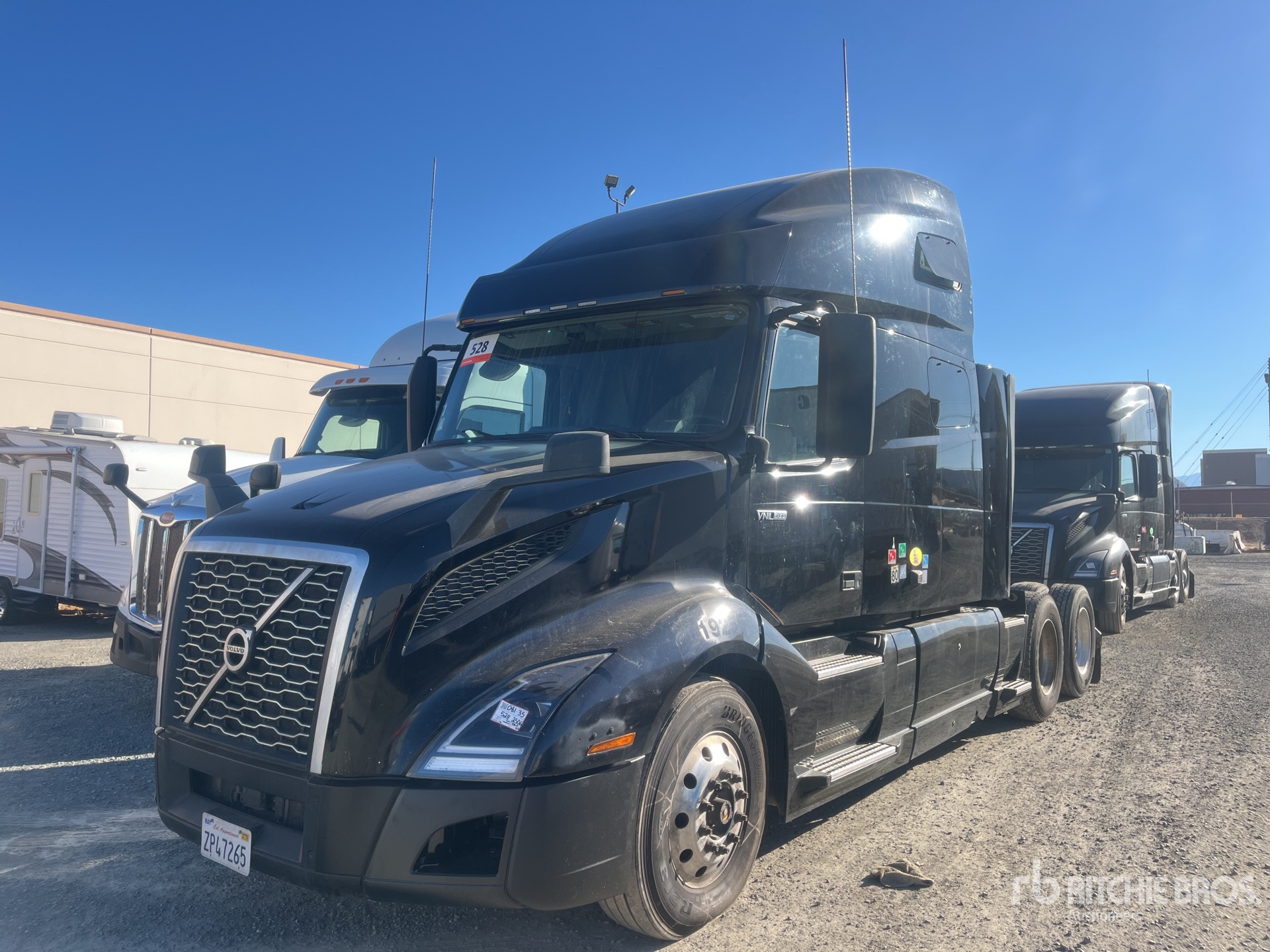 General Appearance with Picture, Left Front Corner