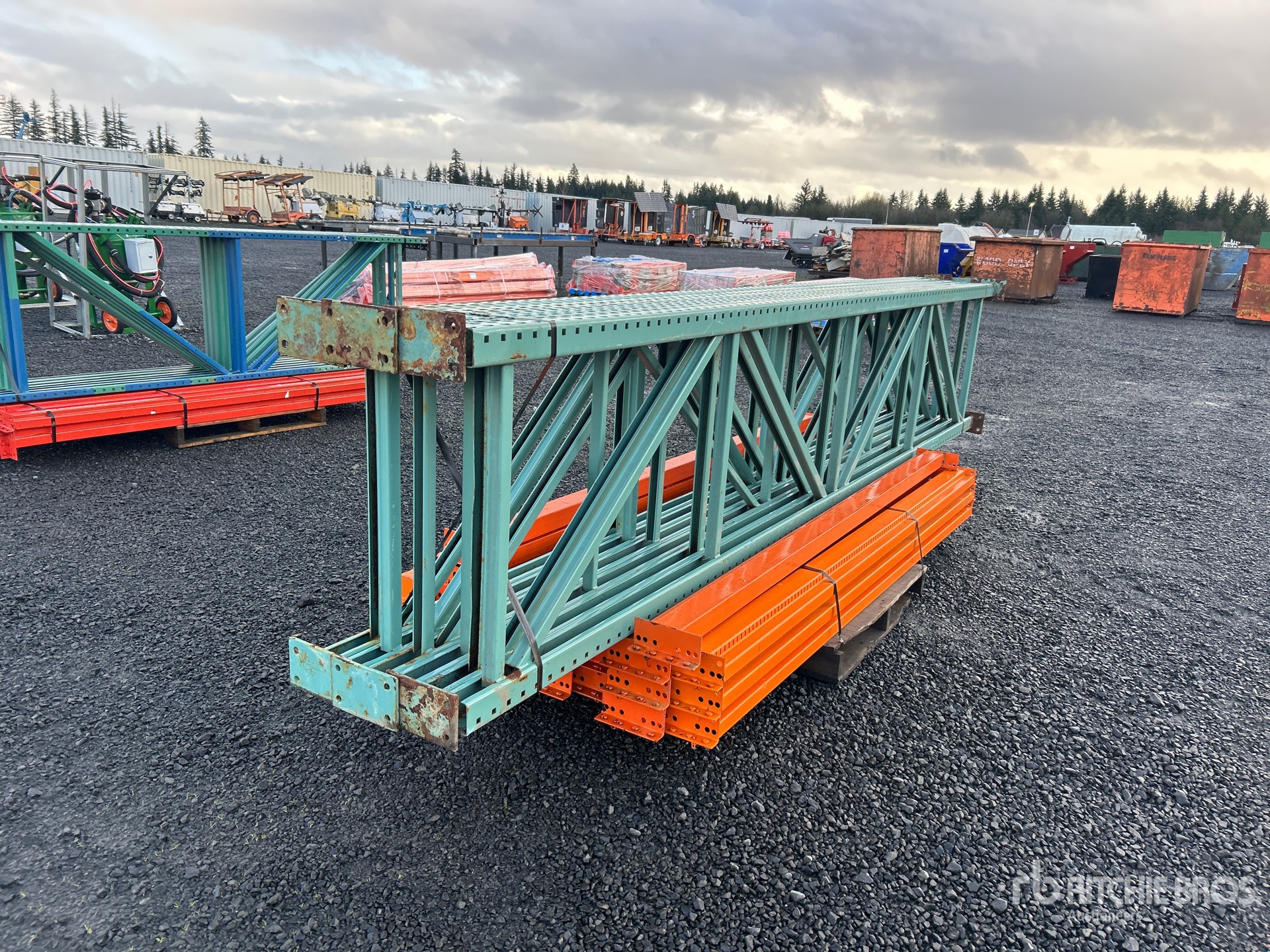 Aspect général with Image, coin arrière gauche