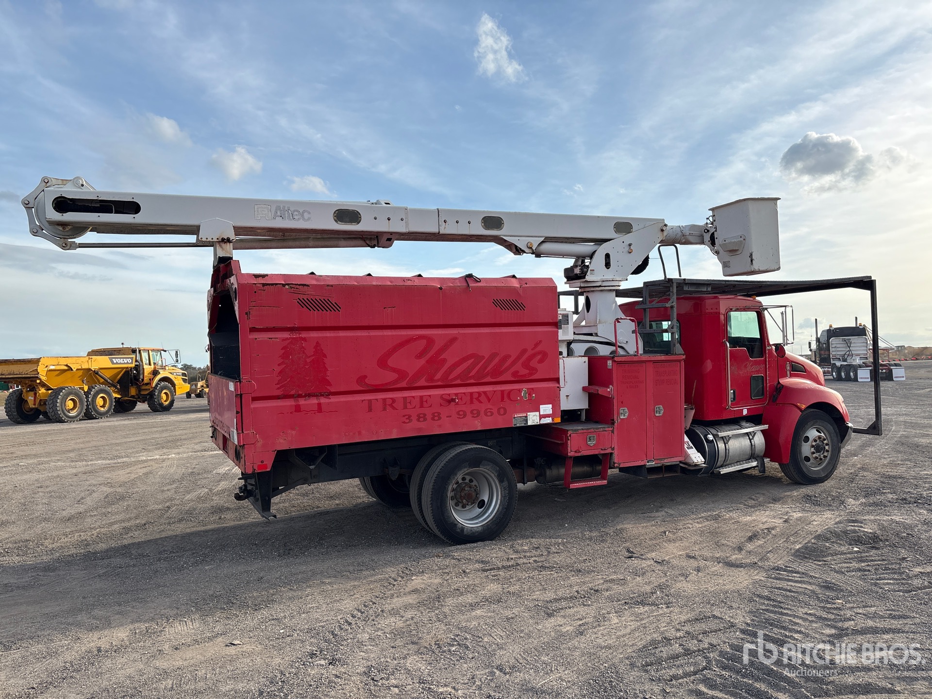 General Appearance with Bild, Ecke hinten rechts