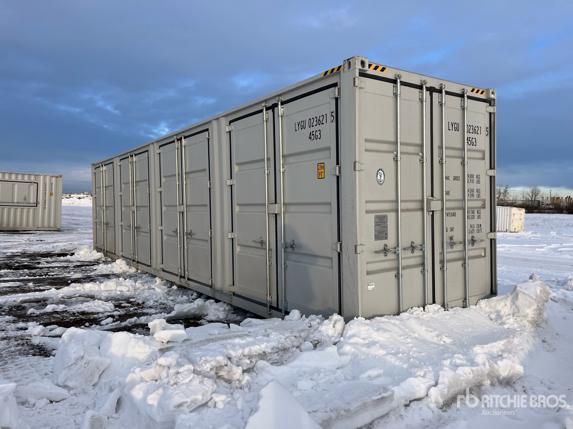 General Appearance with Picture, Right Front Corner