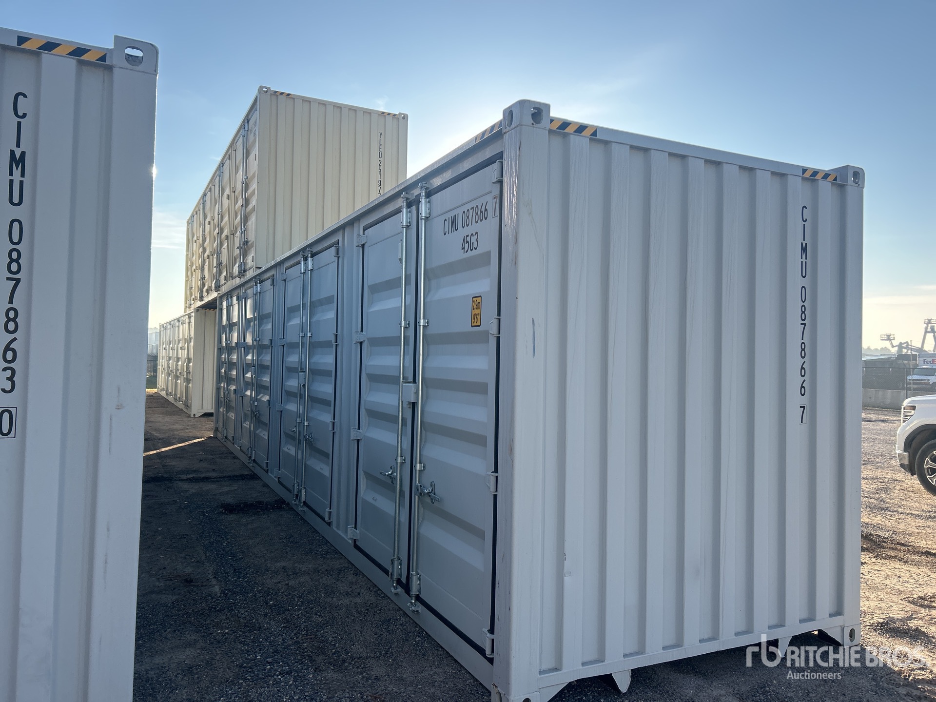 General Appearance with Foto, angolo anteriore destro