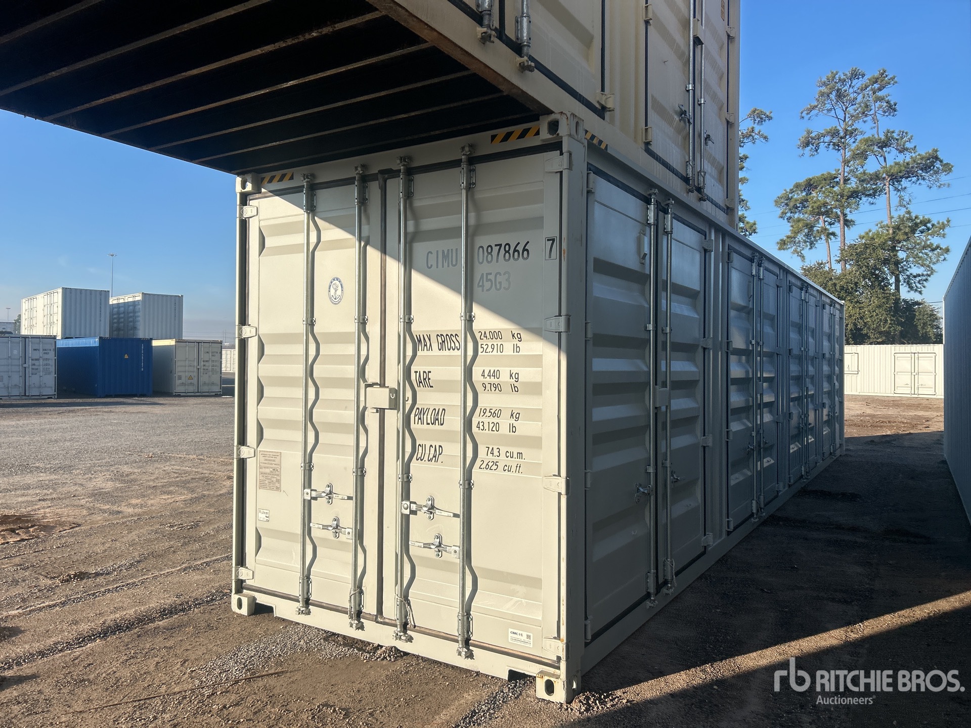 General Appearance with Foto, angolo anteriore sinistro