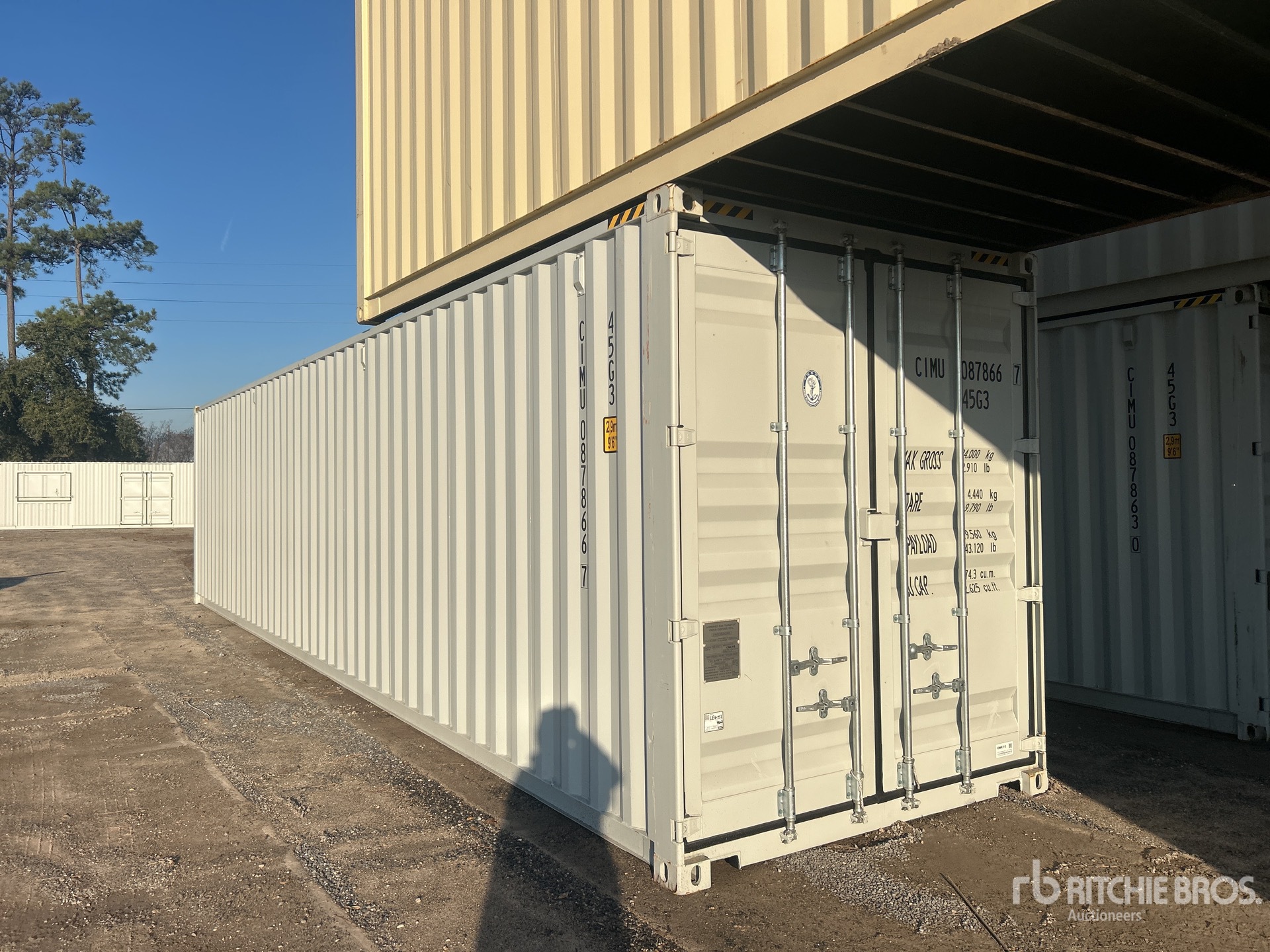 General Appearance with Foto, angolo posteriore sinistro