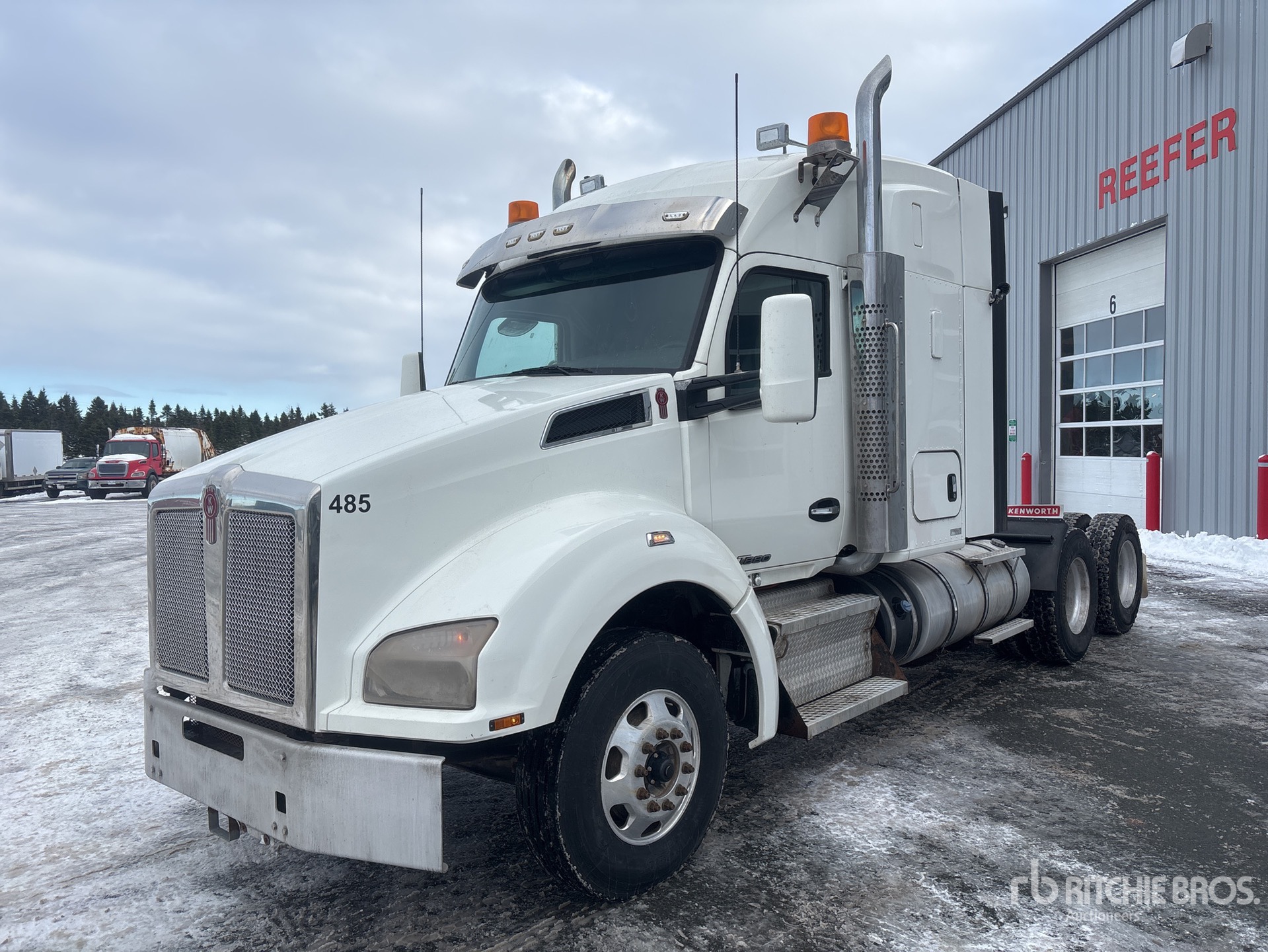 General Appearance with Picture, Left Front Corner