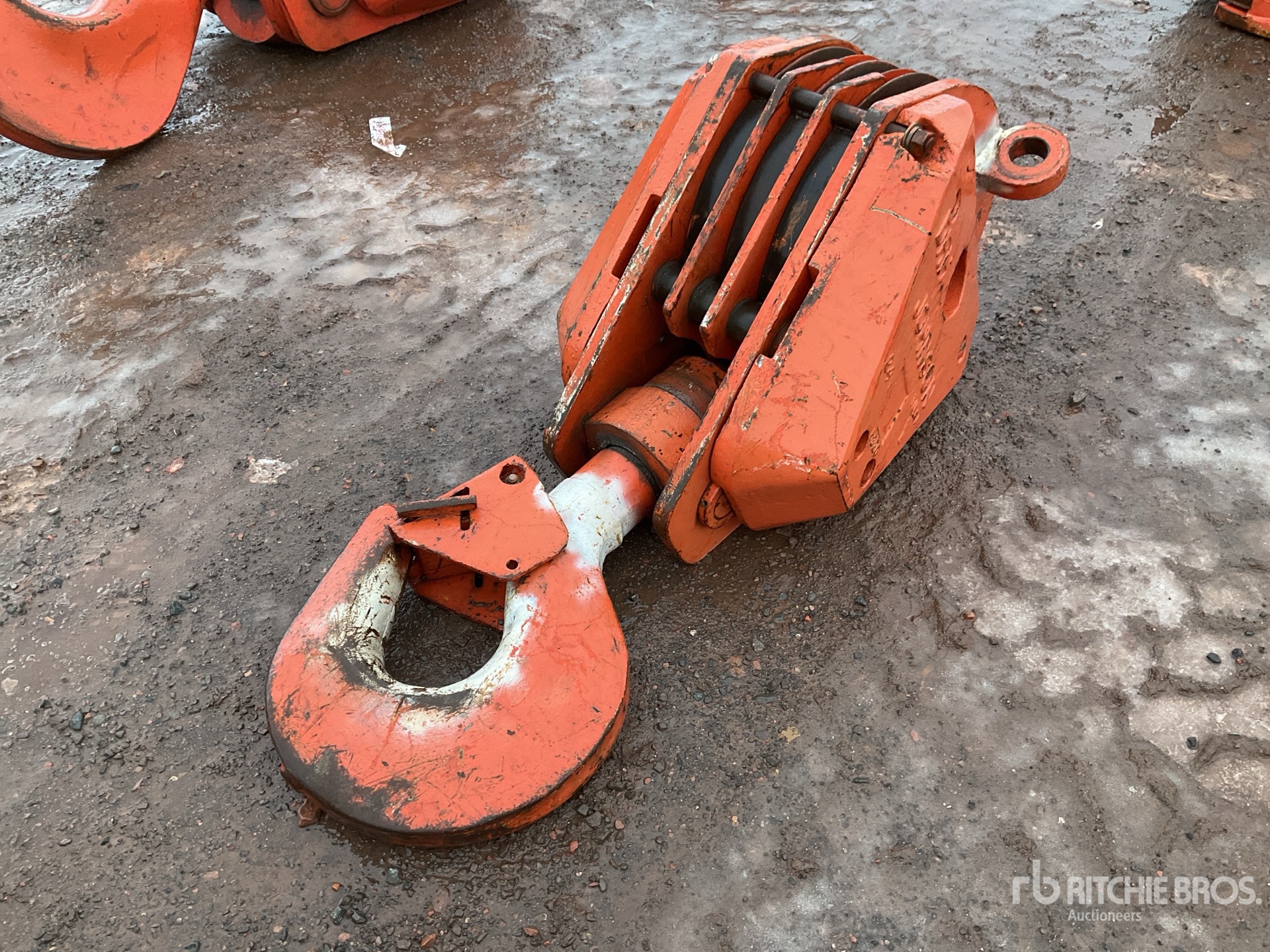 General Appearance with Bild, Ecke hinten rechts