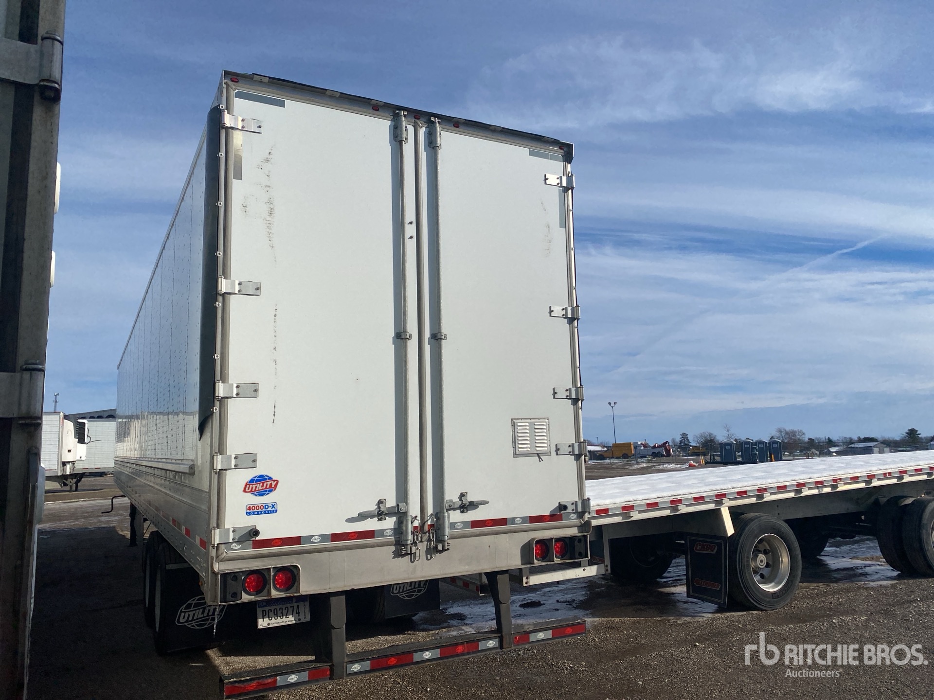 General Appearance with Bild, Ecke hinten links