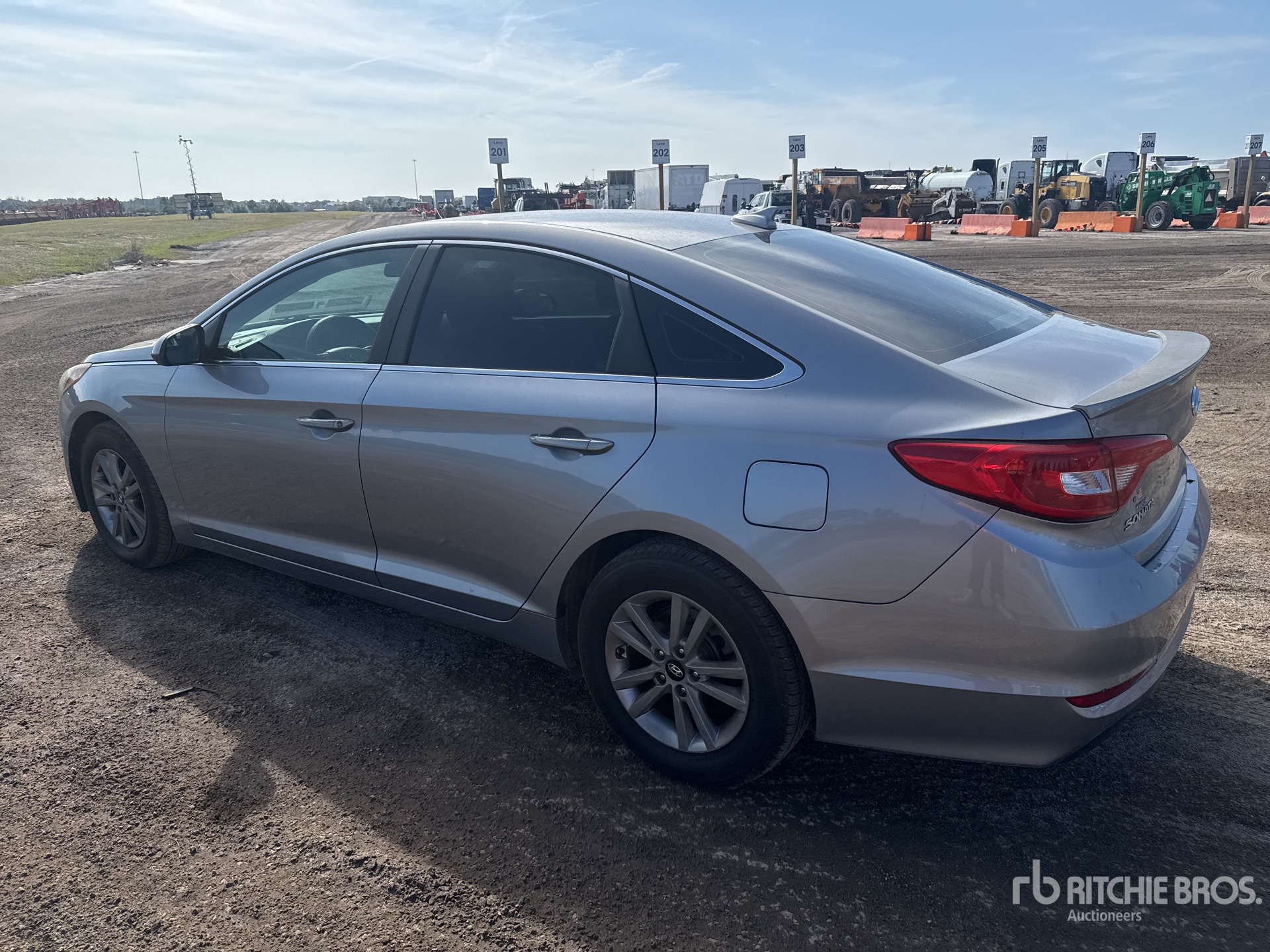 General Appearance with Picture, Left Rear Corner