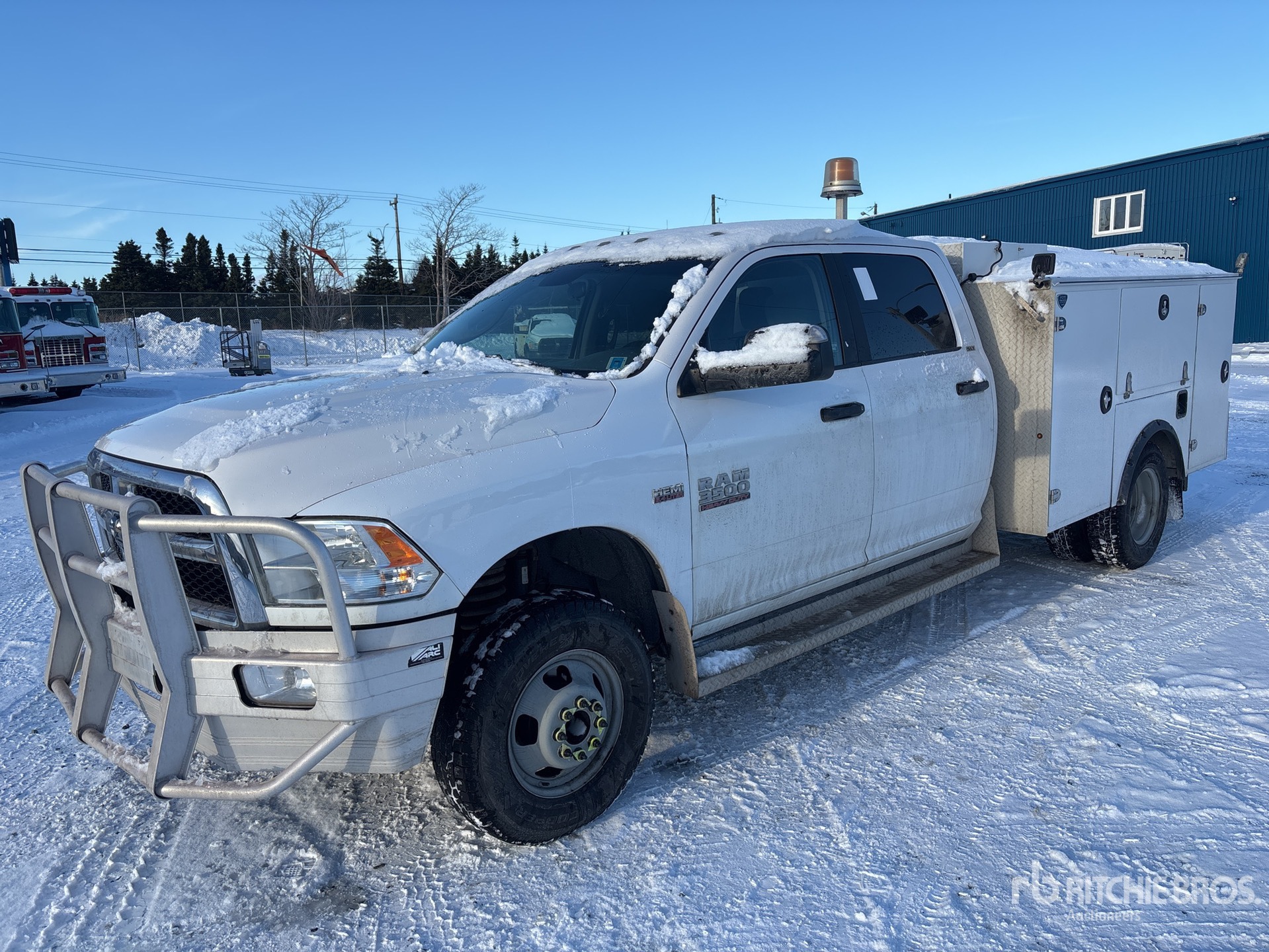 General Appearance with Foto, angolo anteriore sinistro