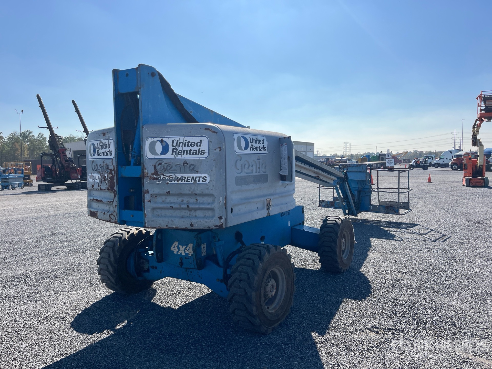 General Appearance with Picture, Right Rear Corner