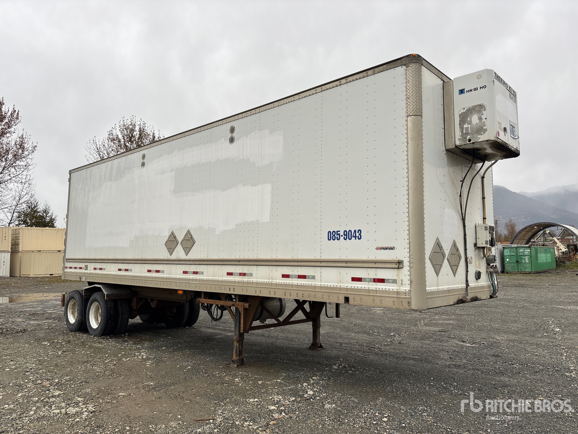 General Appearance with Bild, Ecke vorne rechts