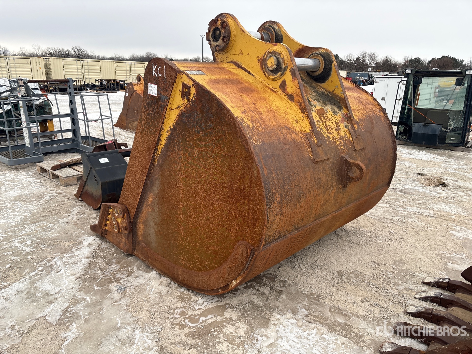 General Appearance with Foto, angolo posteriore sinistro