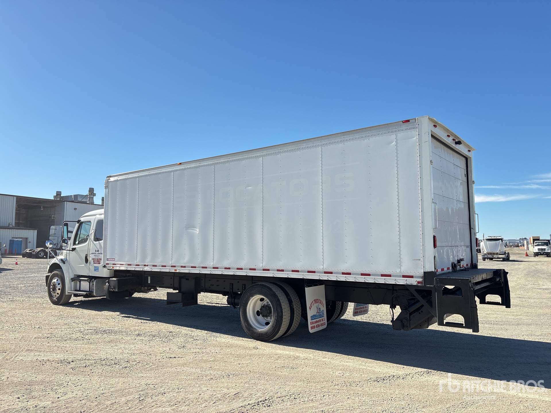 General Appearance with Foto, angolo posteriore sinistro