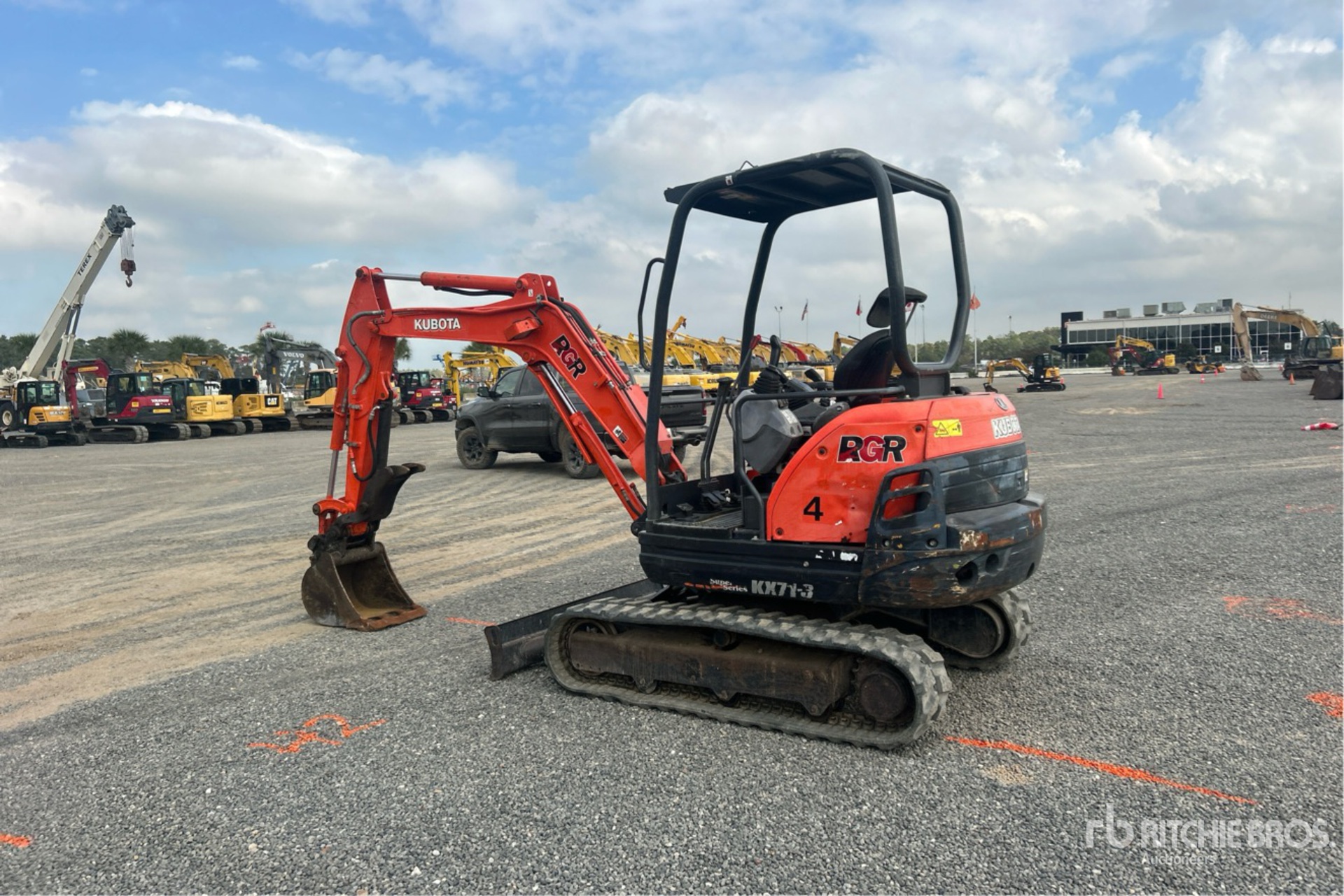 General Appearance with Picture, Left Rear Corner