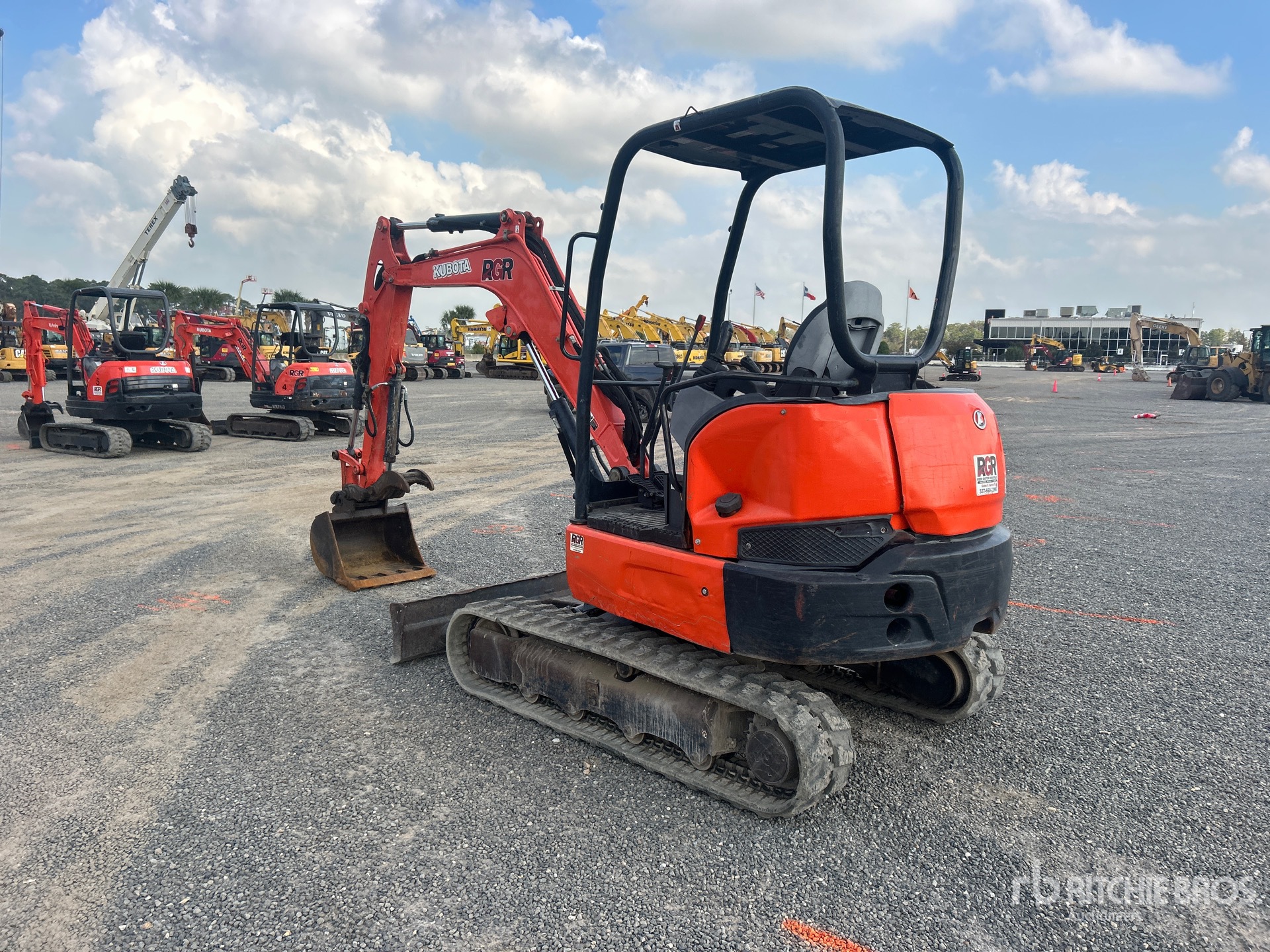 General Appearance with Picture, Left Rear Corner