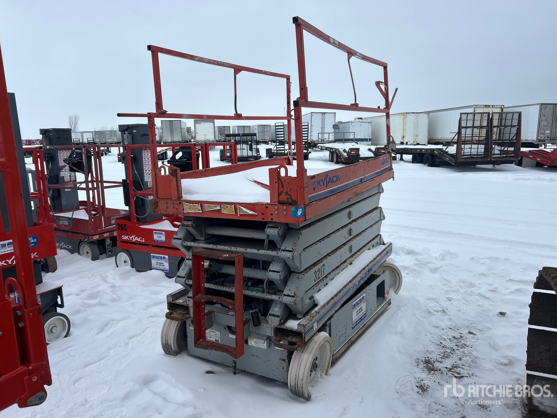 General Appearance with Imagen: esquina trasera derecha