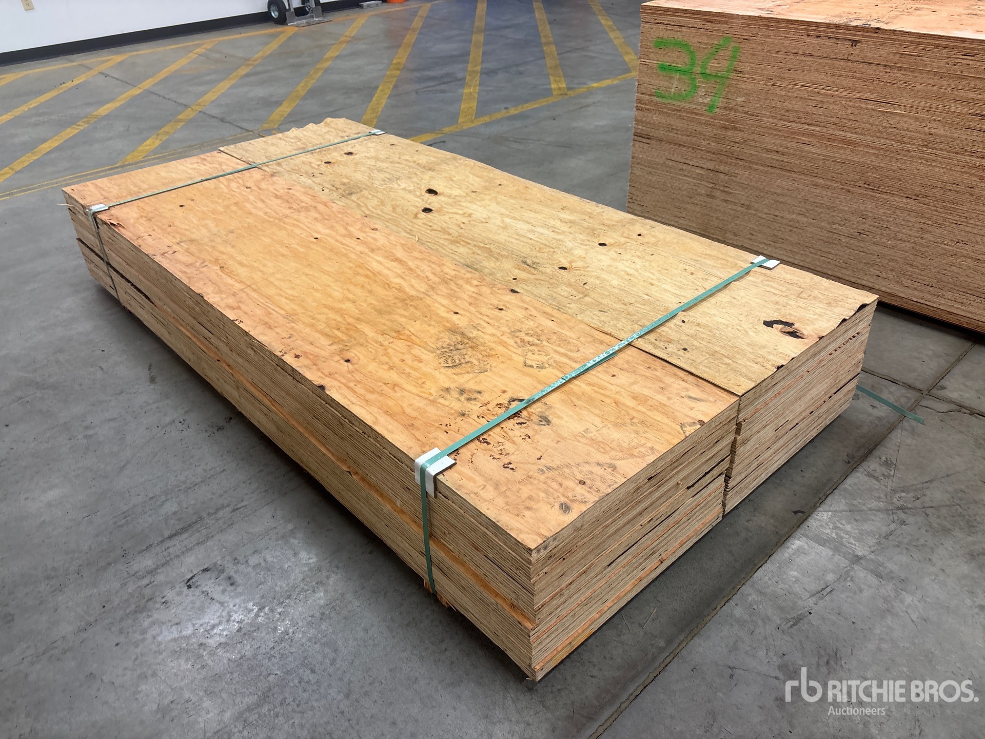 Aspect général with Image, coin arrière droit