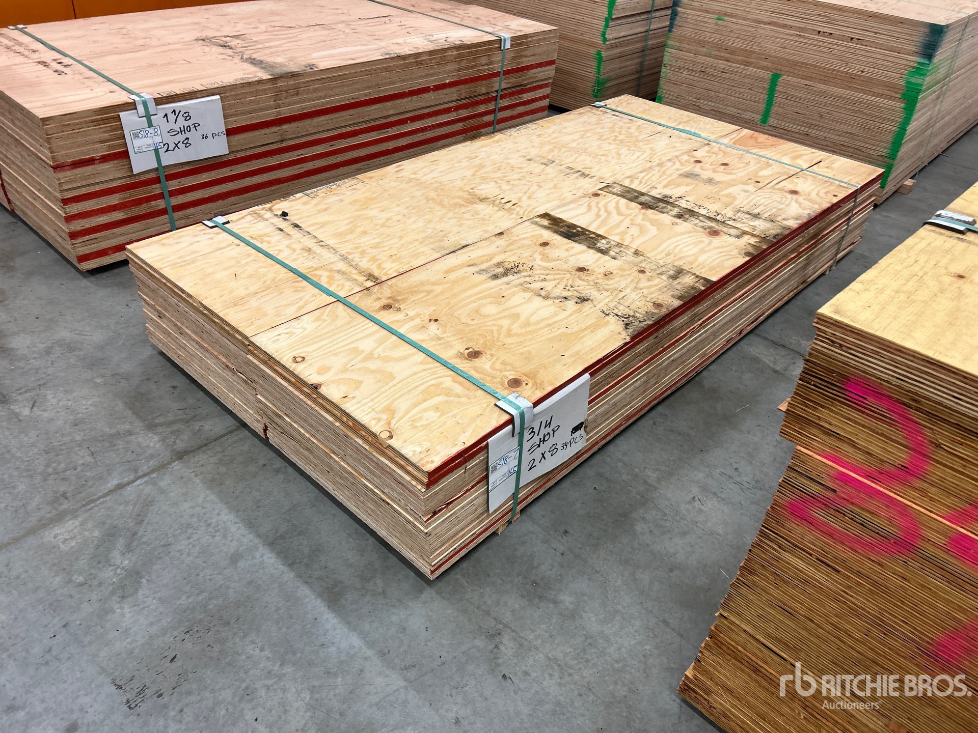 Aspect général with Image, coin avant droit