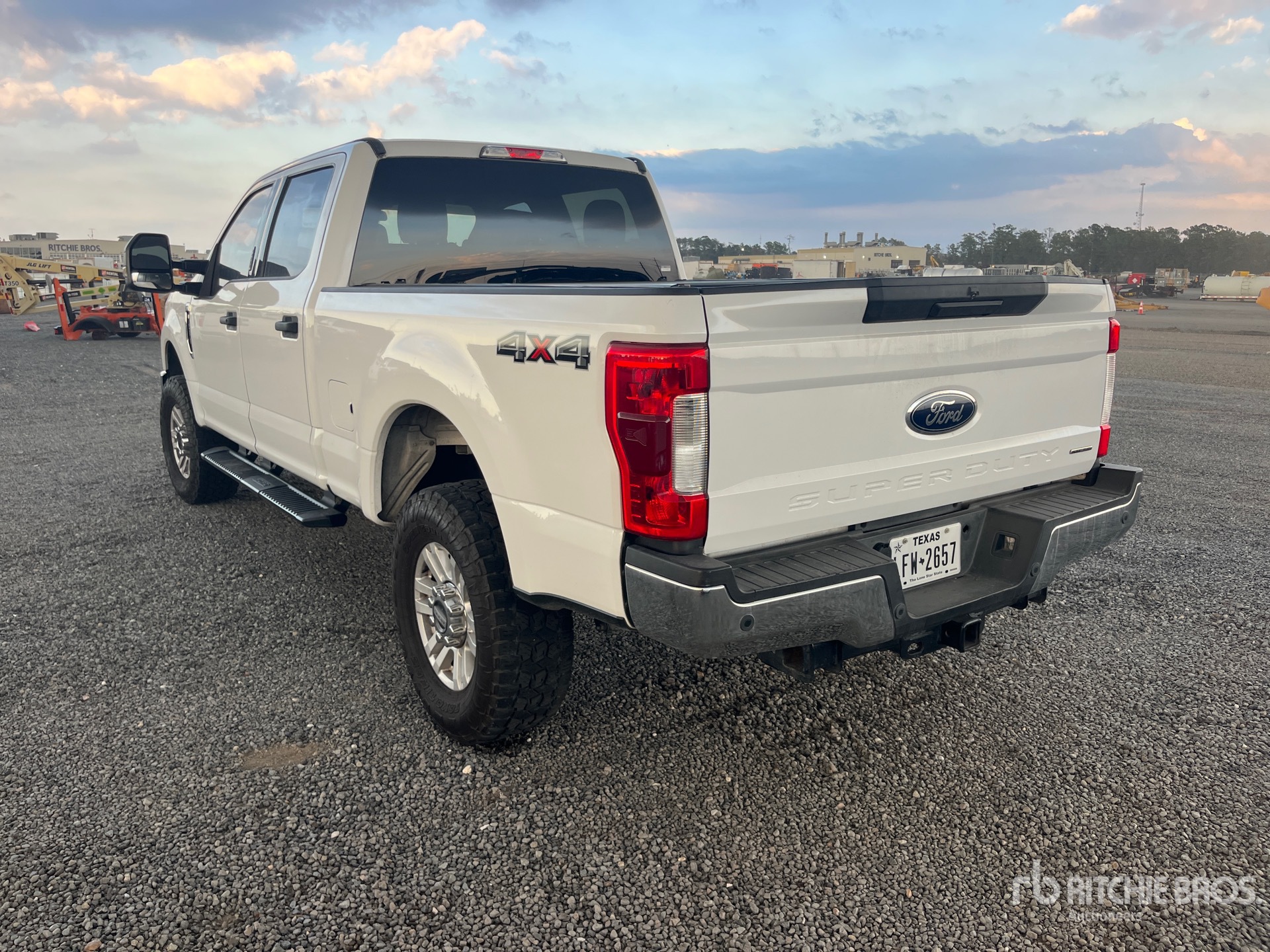 General Appearance with Bild, Ecke hinten links