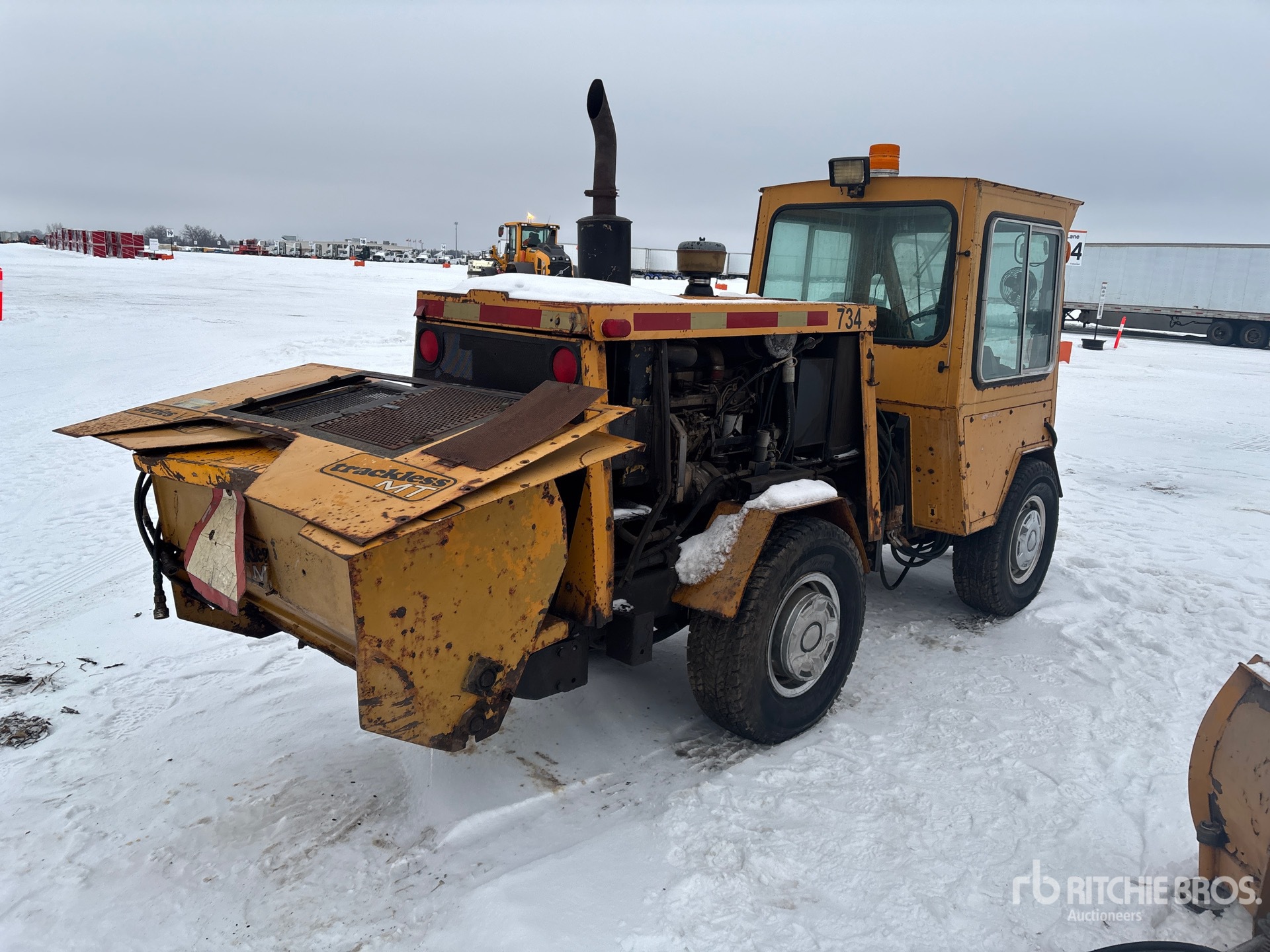 General Appearance with Picture, Right Rear Corner