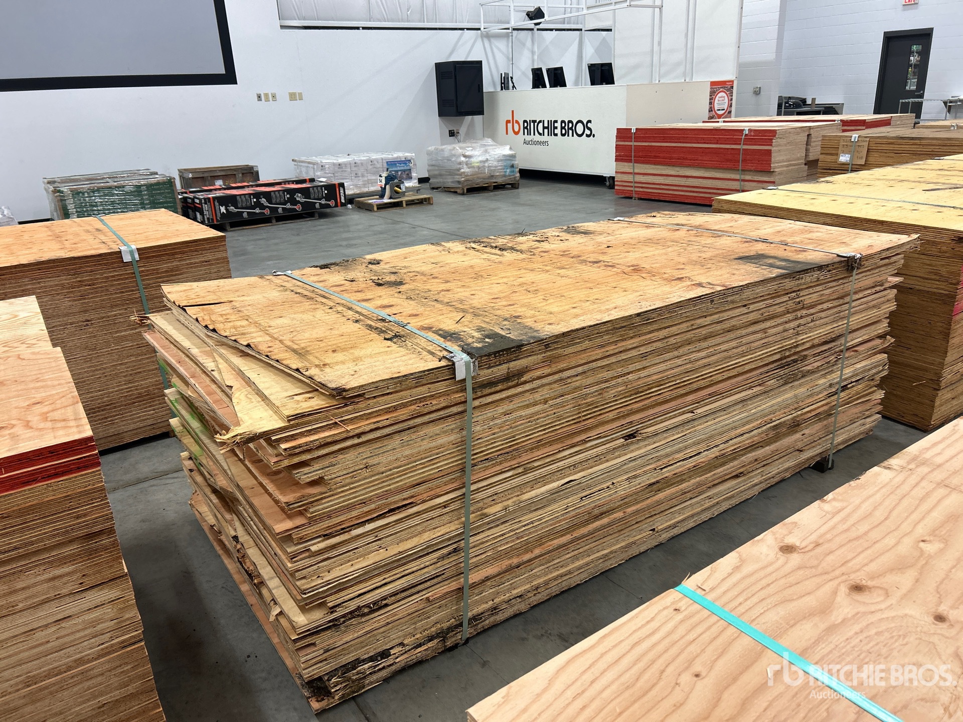 Aspect général with Image, coin arrière gauche