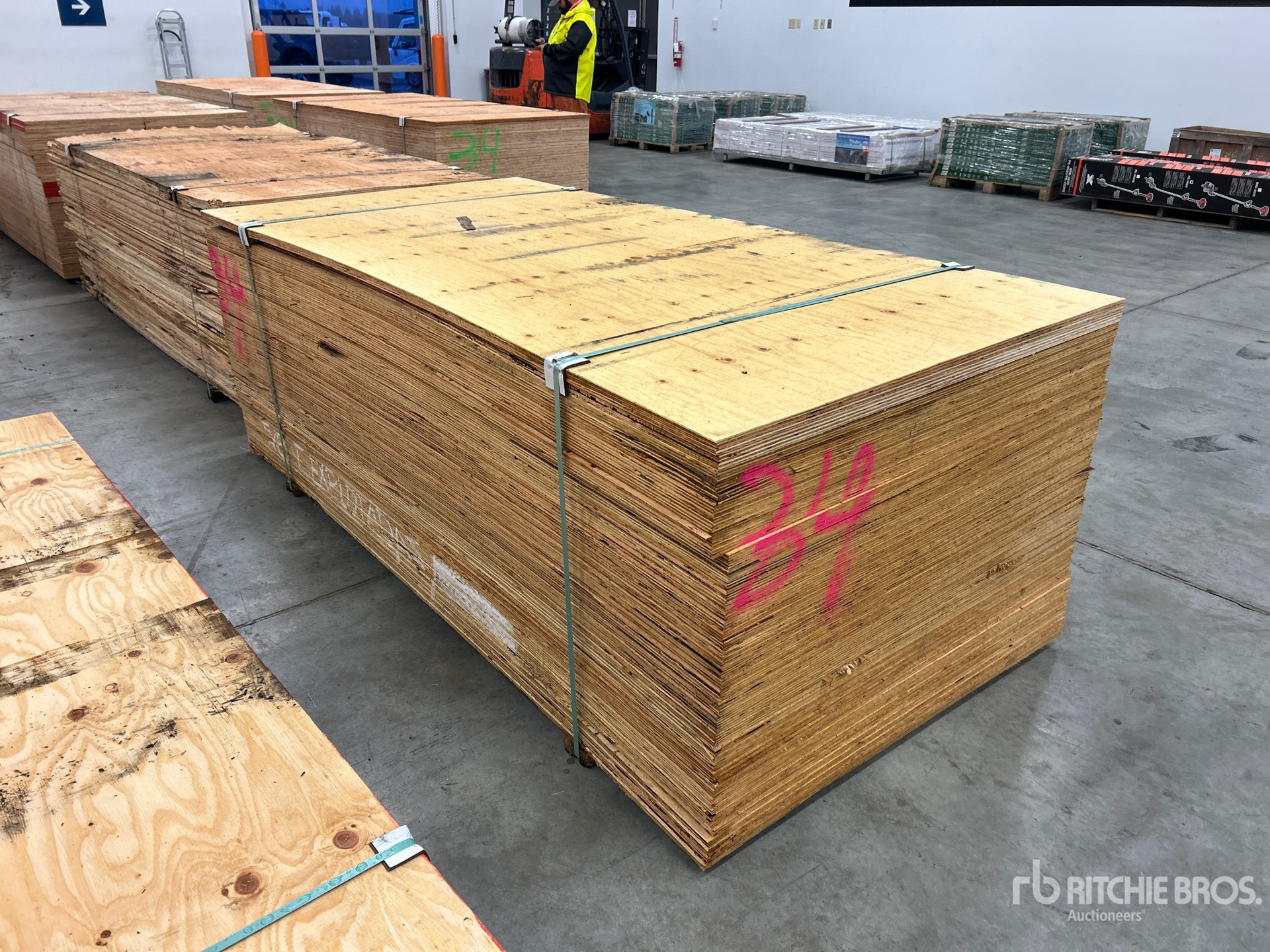 Aspect général with Image, coin arrière droit