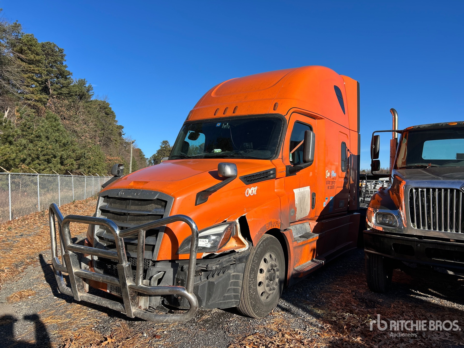 General Appearance with Picture, Left Front Corner