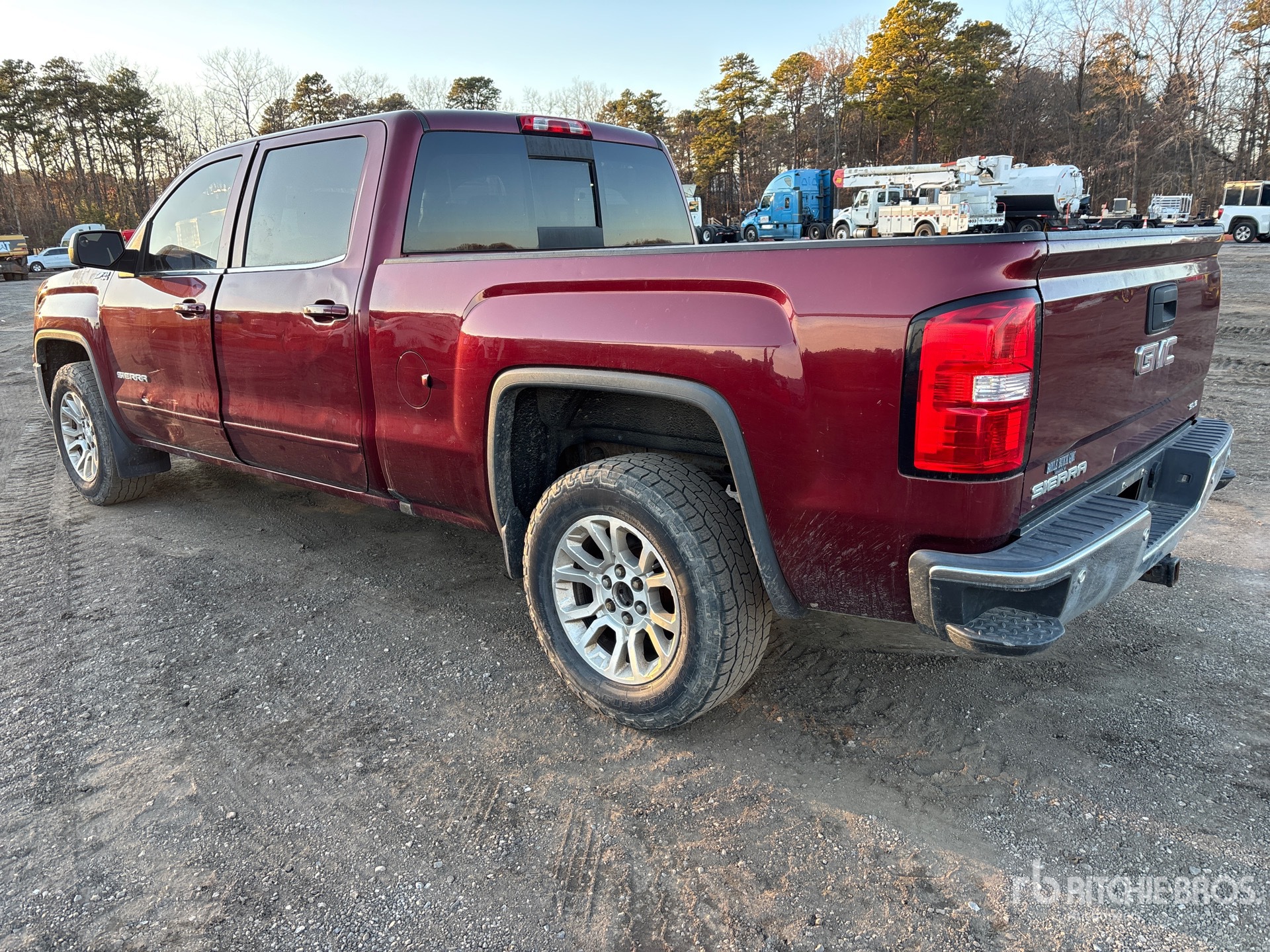 General Appearance with Picture, Left Rear Corner