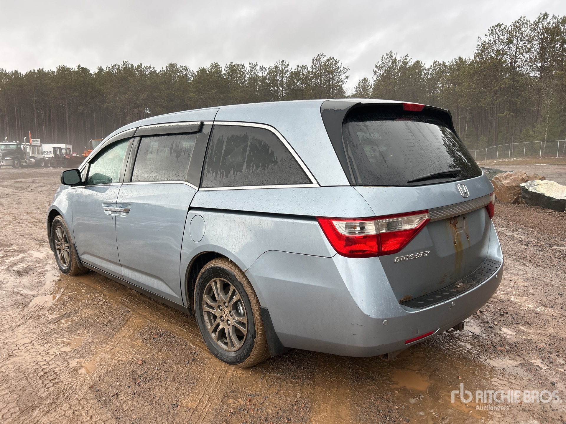 General Appearance with Picture, Left Rear Corner