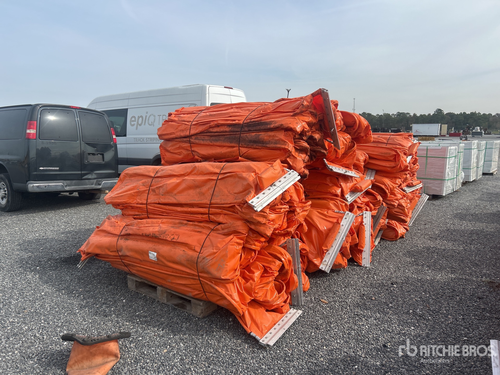 Aspect général with Image, coin arrière gauche