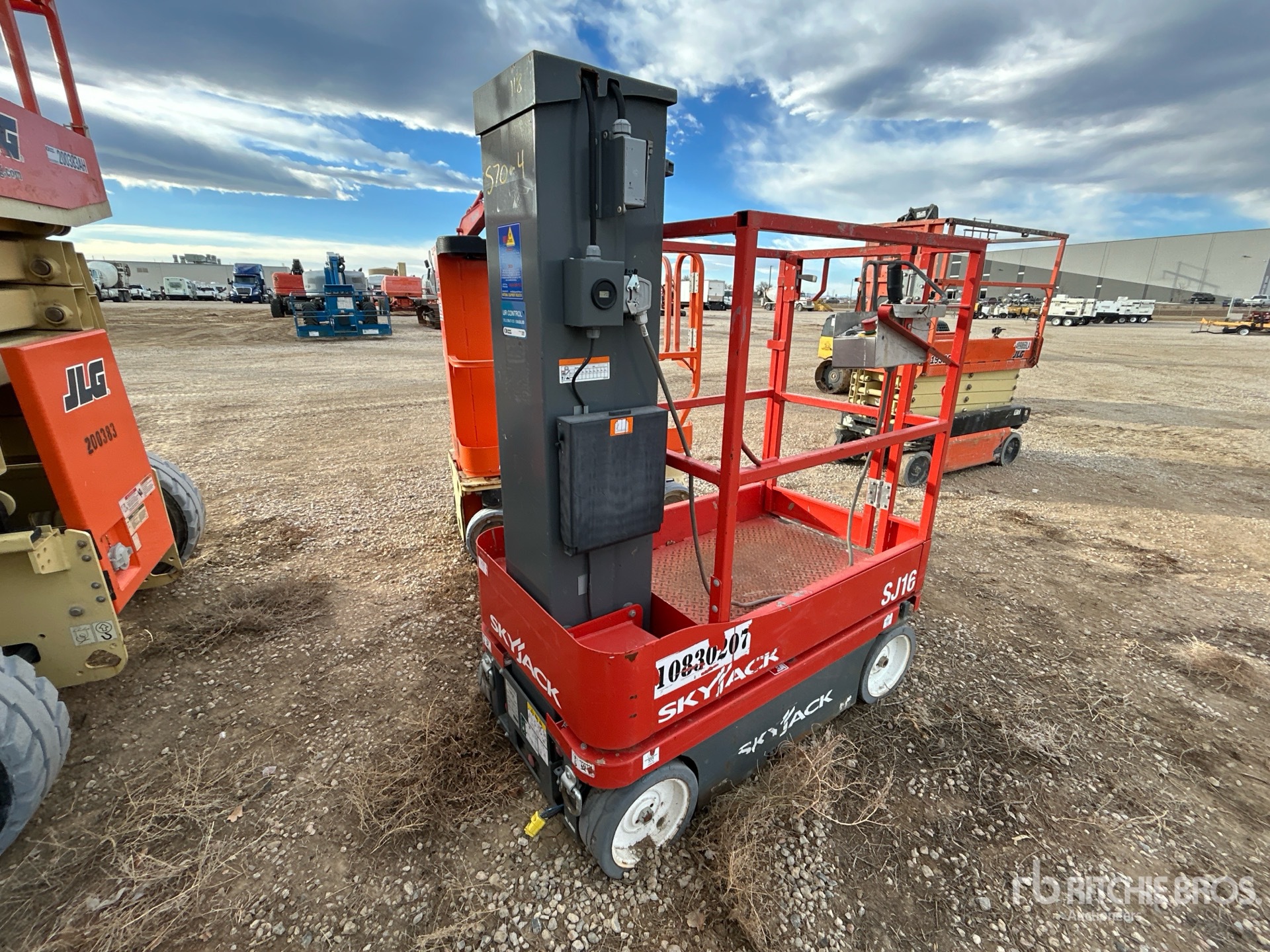 General Appearance with Picture, Right Rear Corner