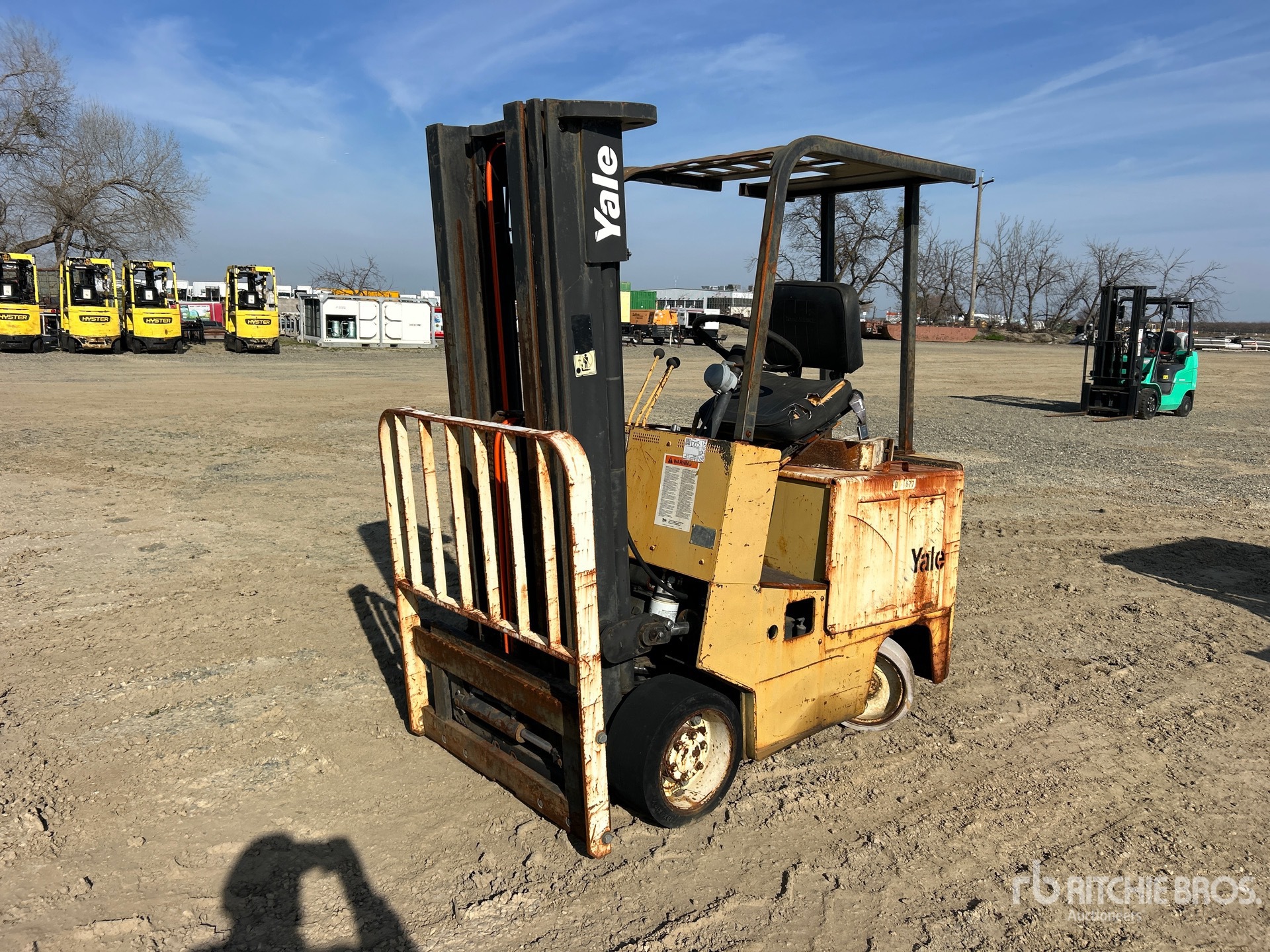 General Appearance with Picture, Left Front Corner