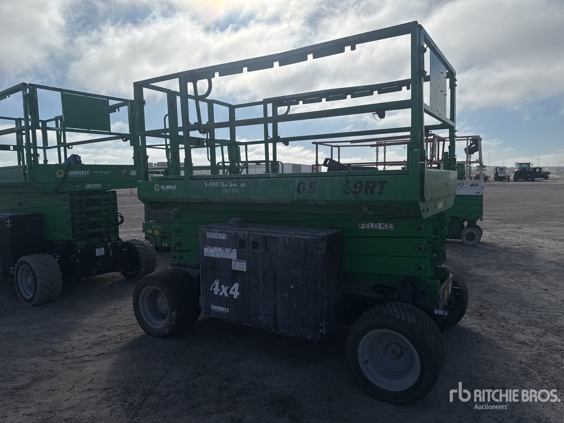 General Appearance with Picture, Left Rear Corner