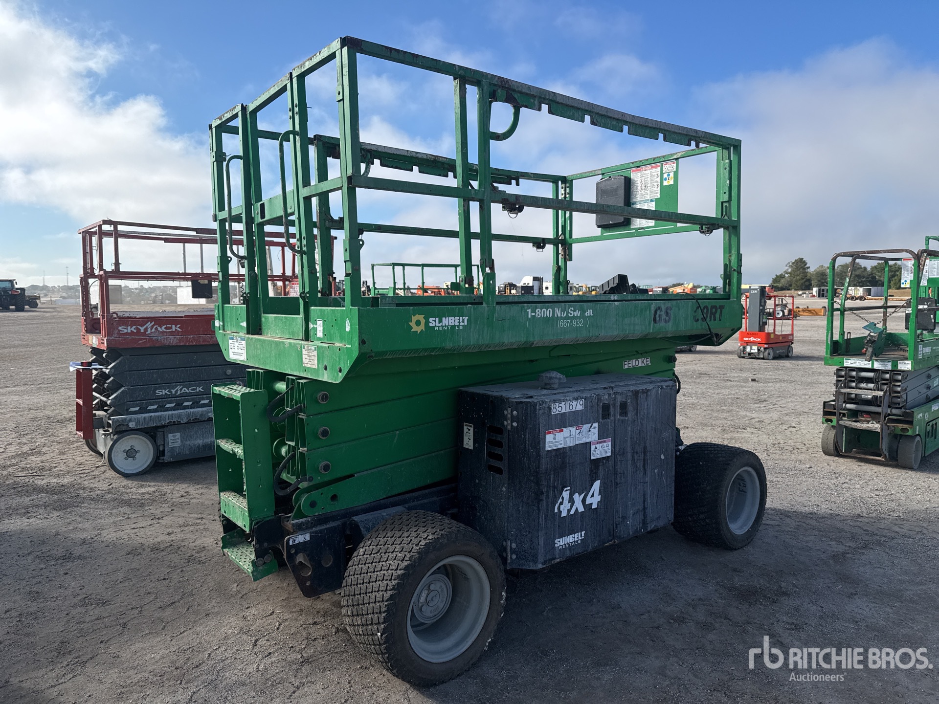 General Appearance with Picture, Right Rear Corner