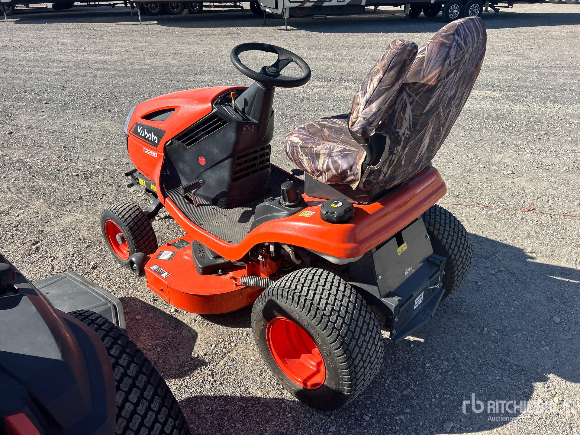 General Appearance with Picture, Left Rear Corner