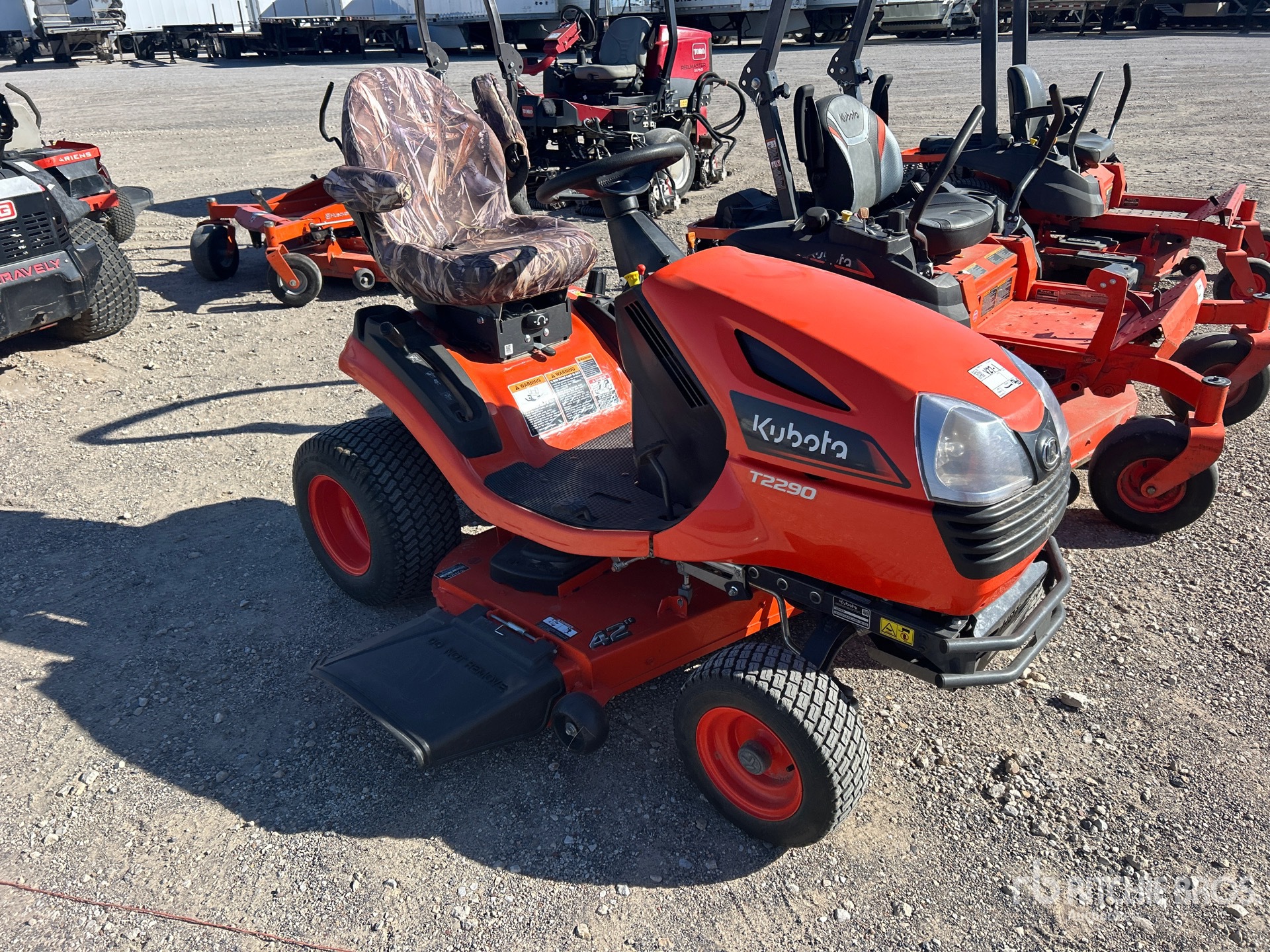 General Appearance with Picture, Right Front Corner